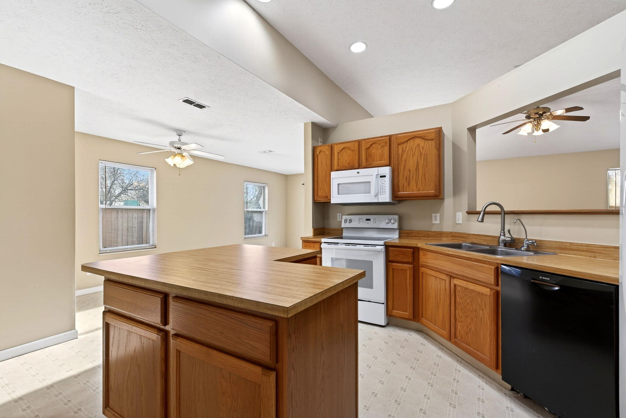 1200 Whitetail Drive, Fairborn, Ohio 45324