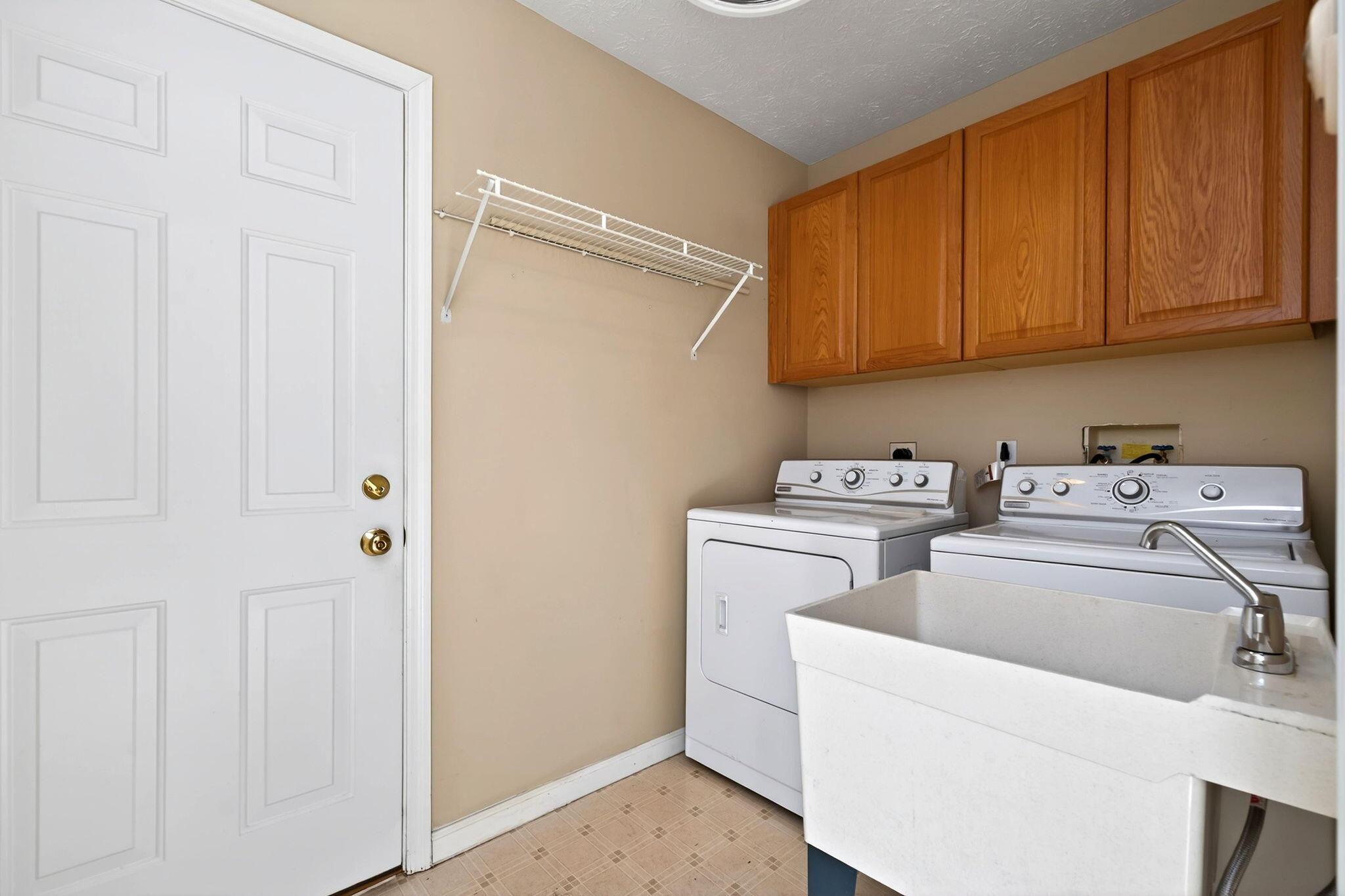 1200 Whitetail Drive, Fairborn, Ohio 45324