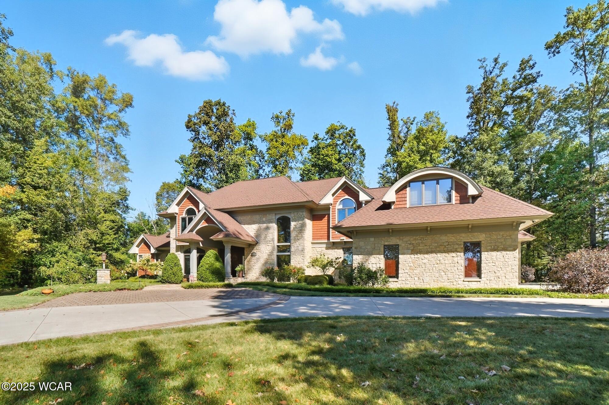 3039 Lakeshore Drive, Lima, Ohio