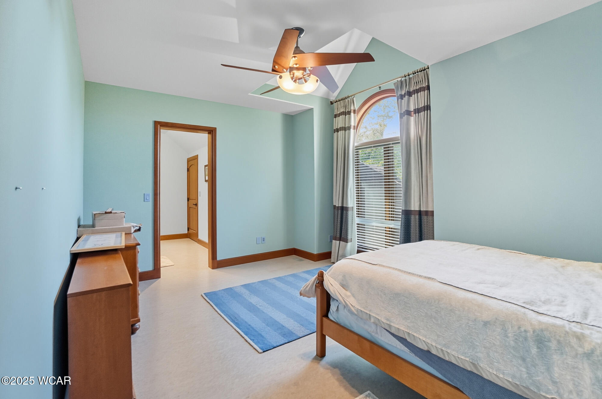 3039 Lakeshore Drive, Lima, Ohio