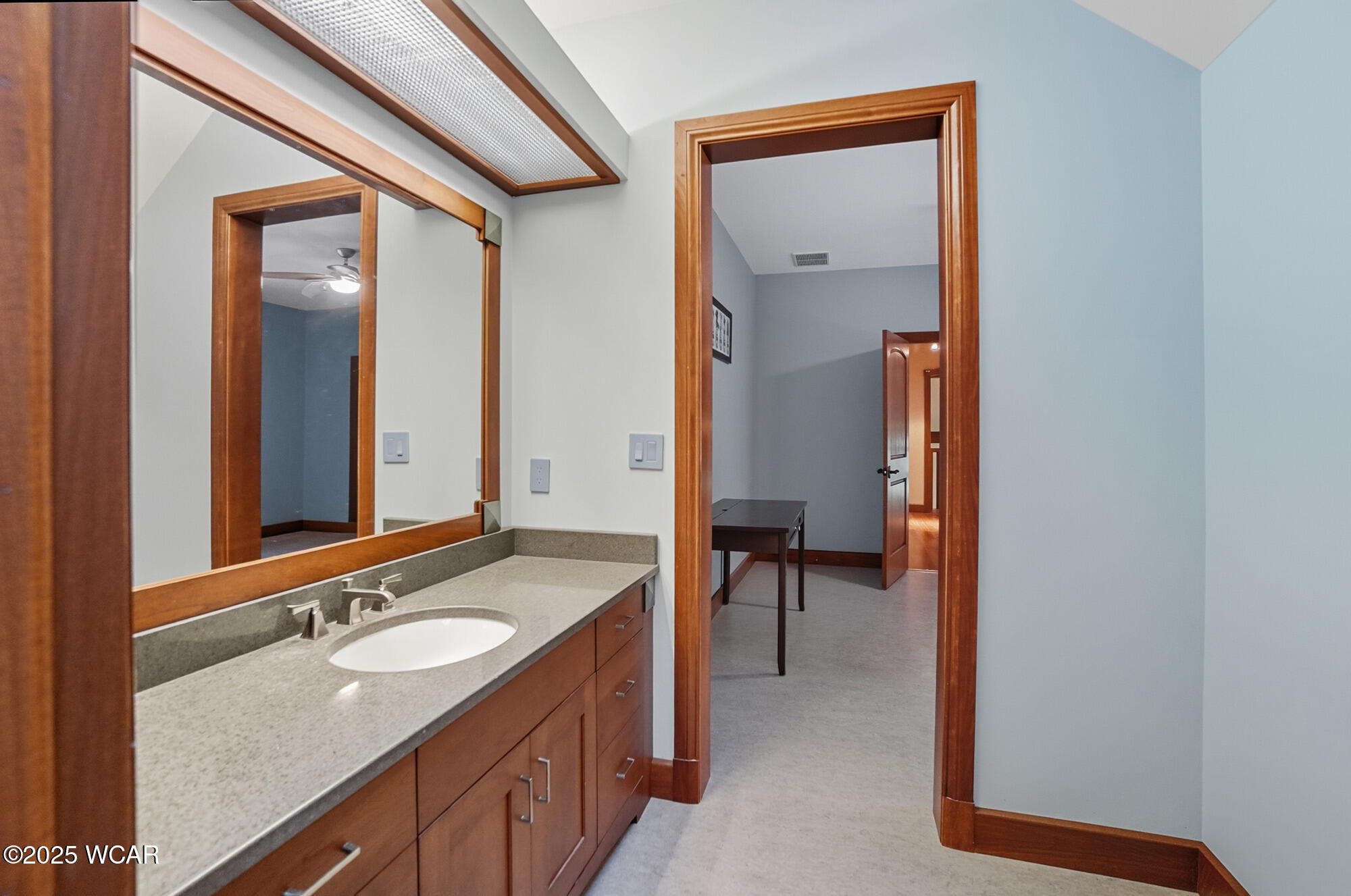 3039 Lakeshore Drive, Lima, Ohio