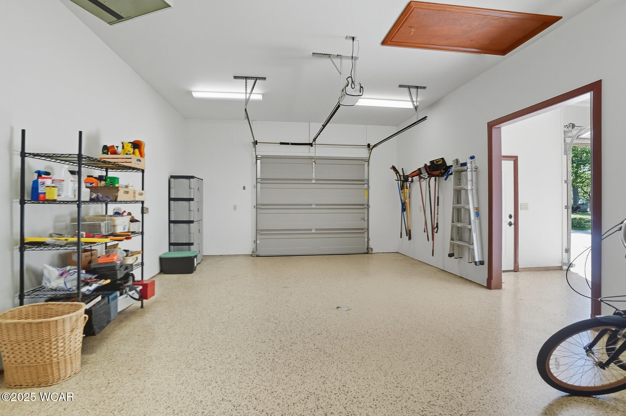 3039 Lakeshore Drive, Lima, Ohio