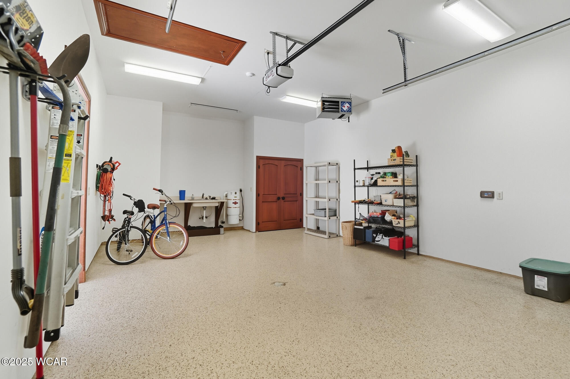 3039 Lakeshore Drive, Lima, Ohio