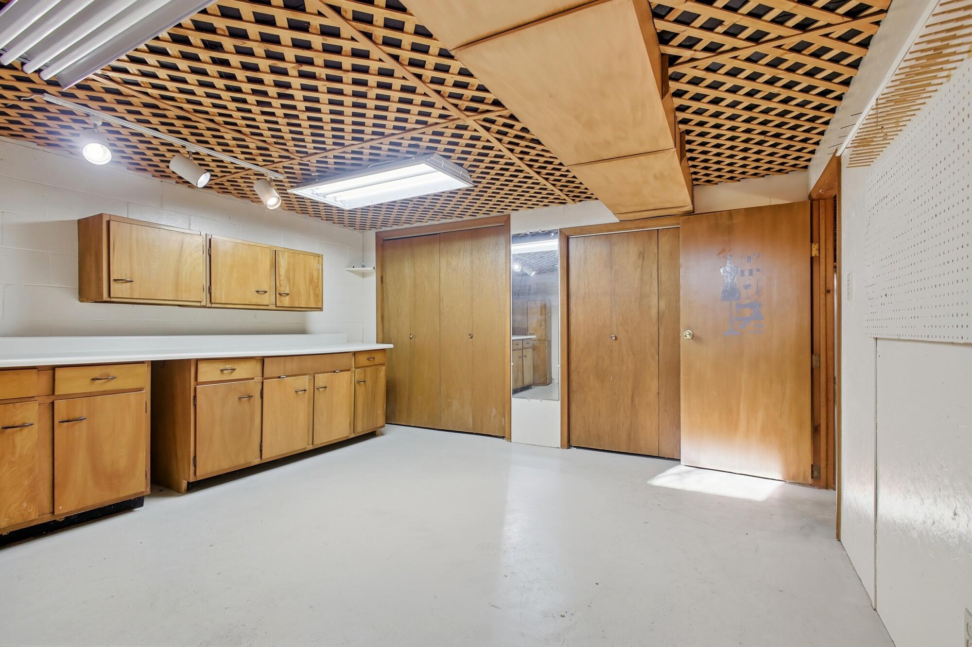 2746 Northbourne Drive, Springfield, Ohio 45506