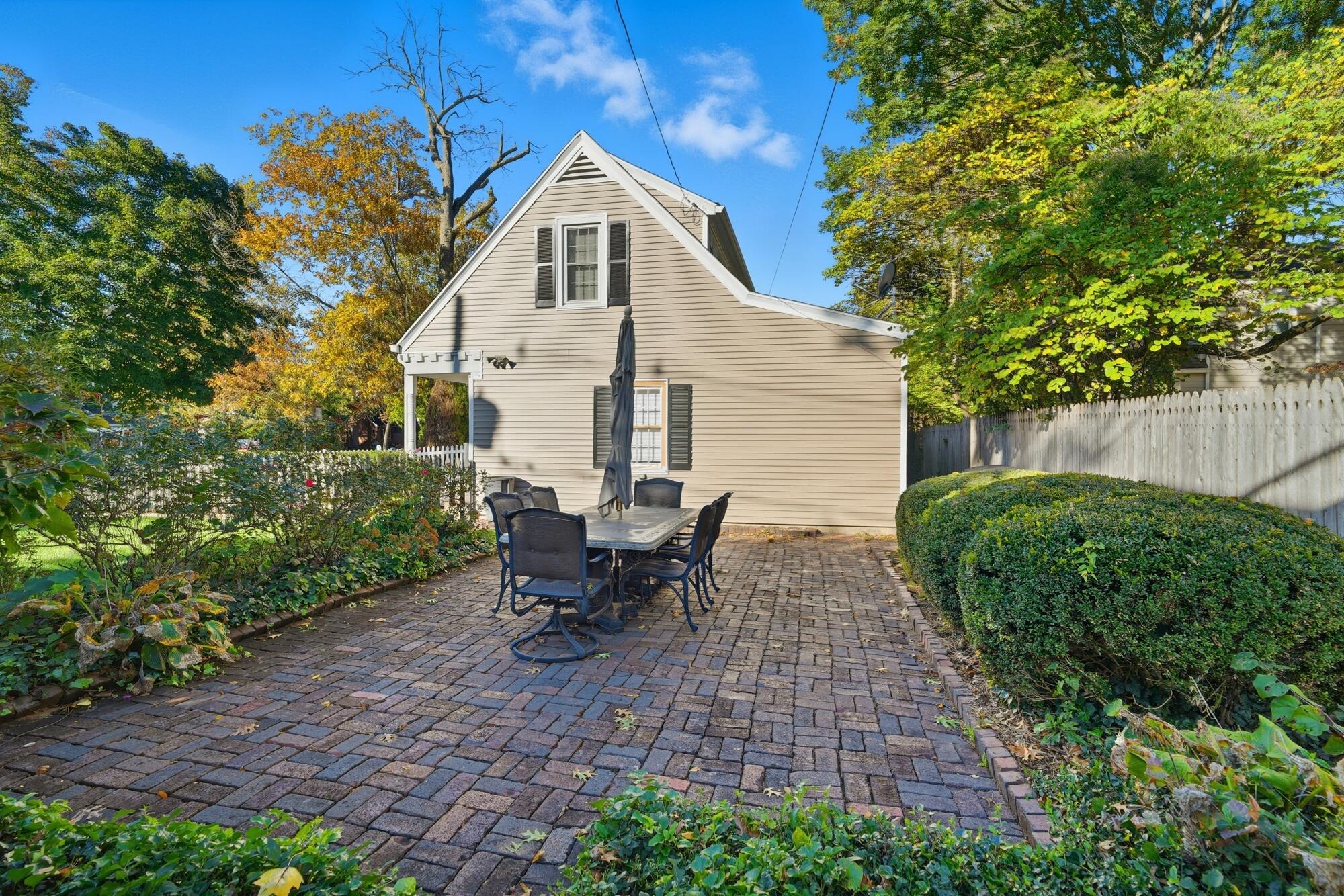 408 Southwood Drive, Springfield, Ohio 45504