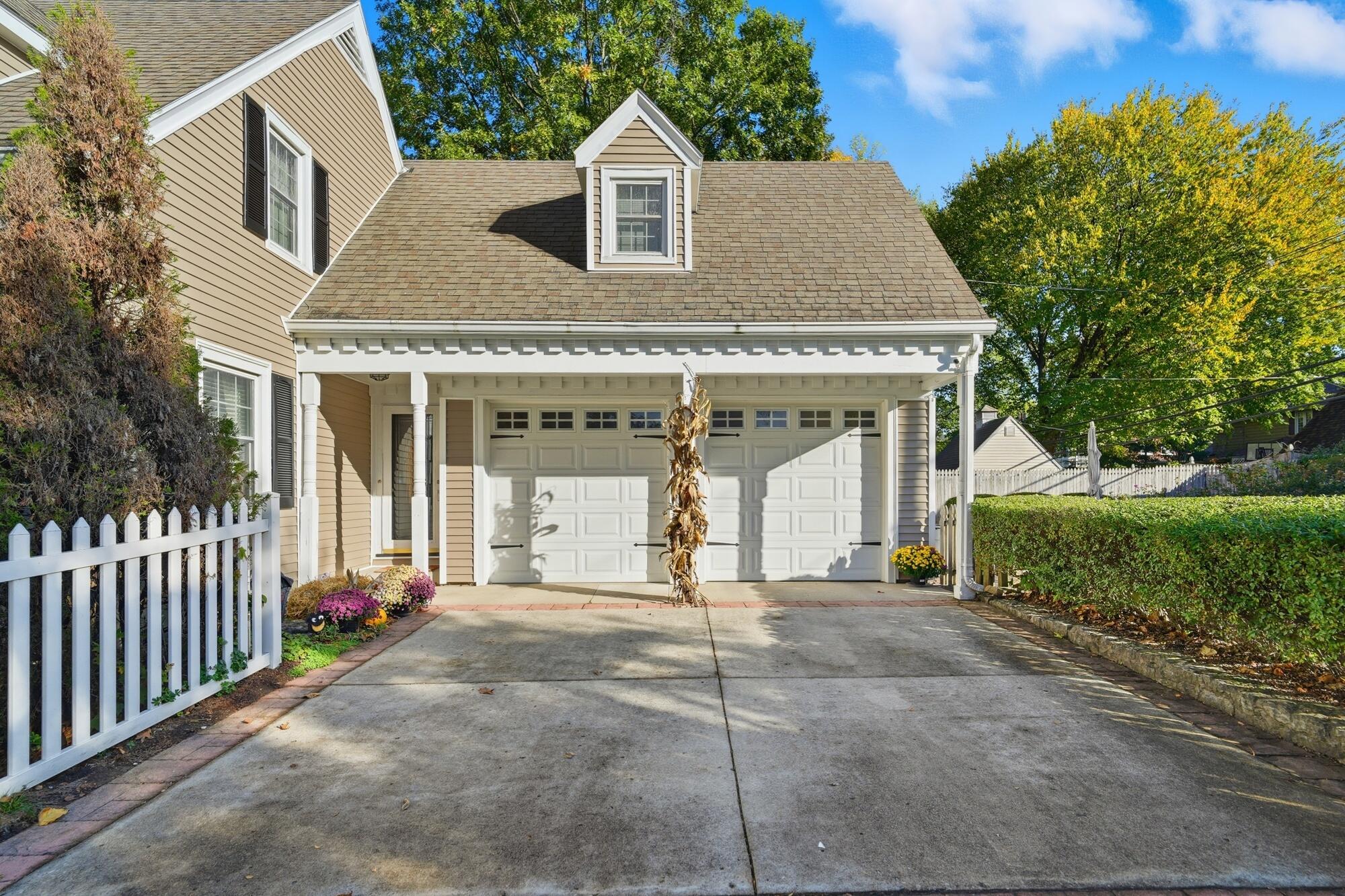 408 Southwood Drive, Springfield, Ohio 45504