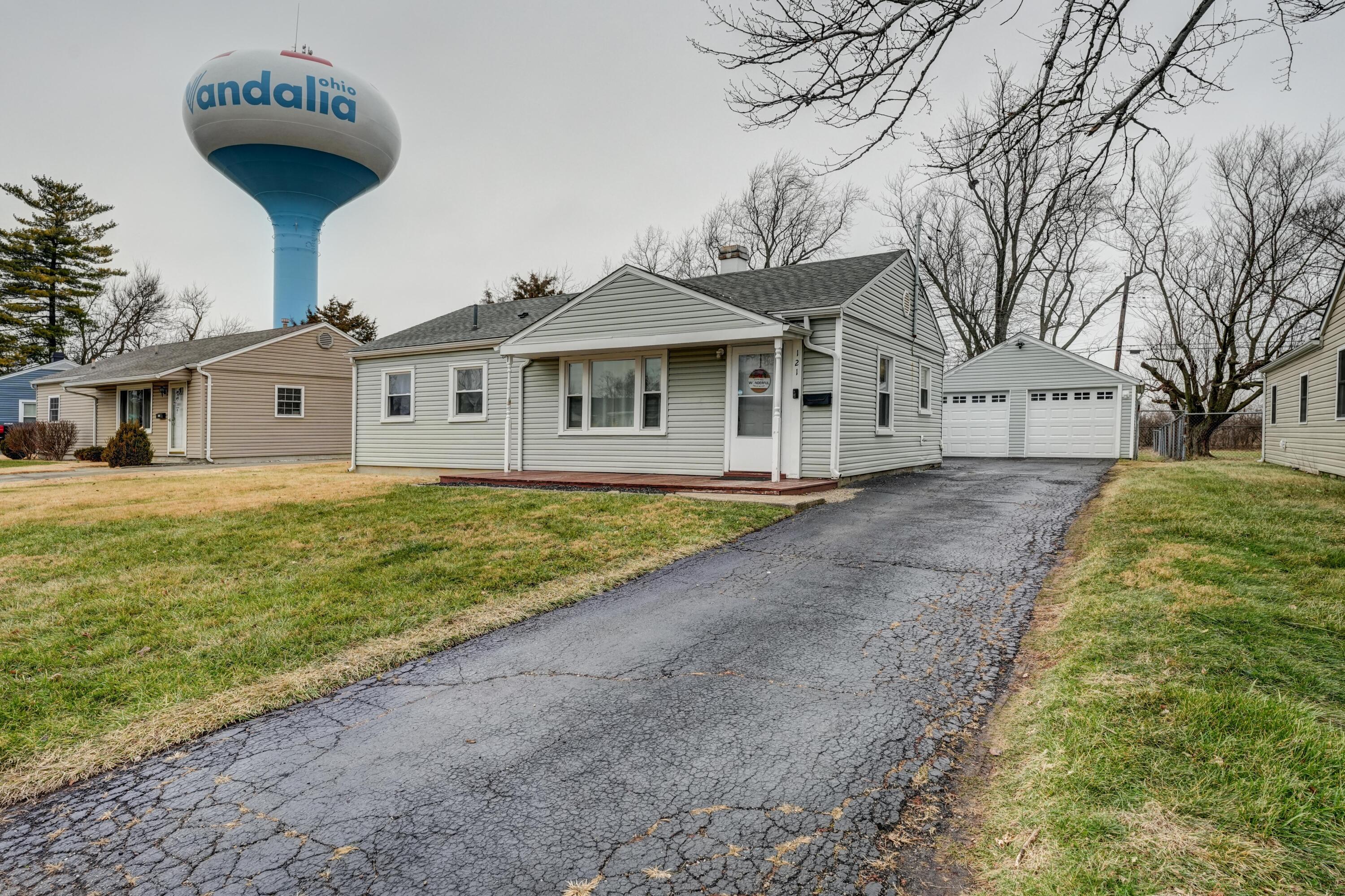 121 Inverness Avenue, Vandalia, Ohio 45377