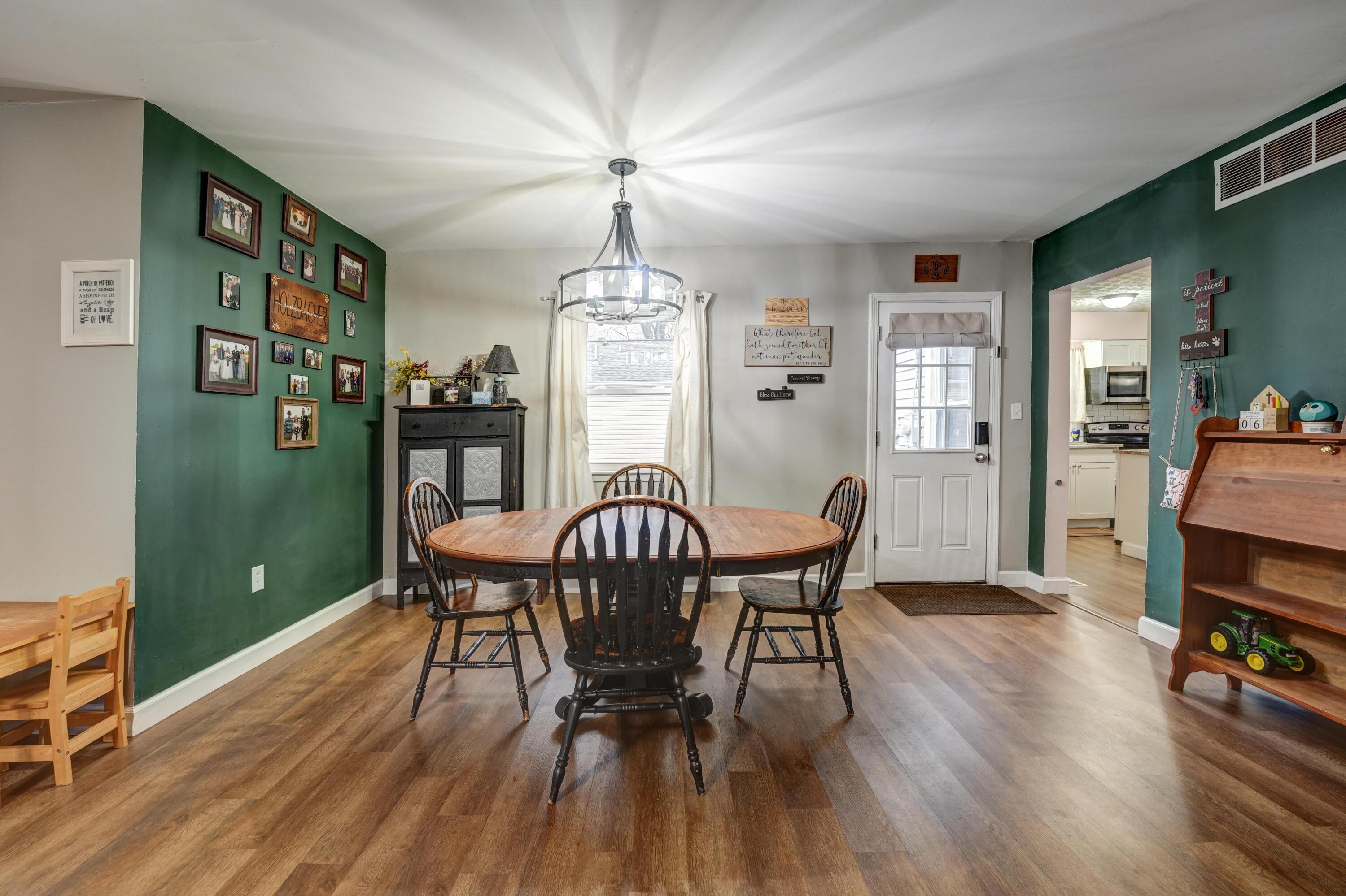 121 Inverness Avenue, Vandalia, Ohio 45377