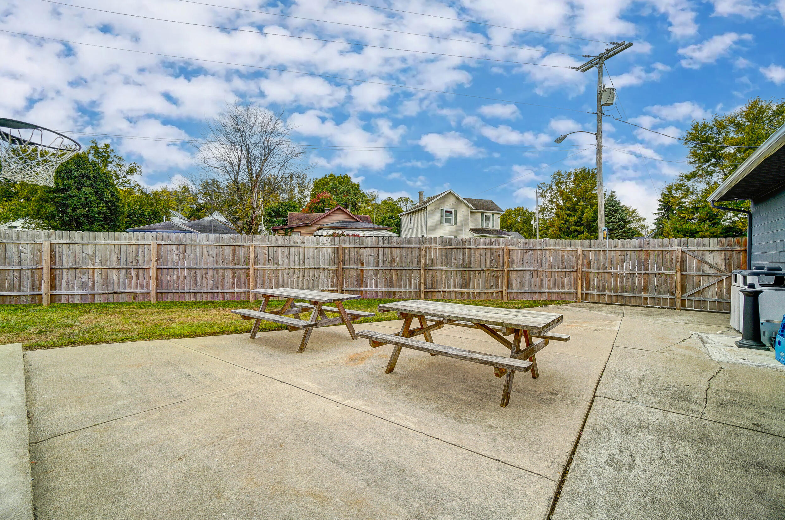 1815 Columbus Avenue, Springfield, Ohio 45503