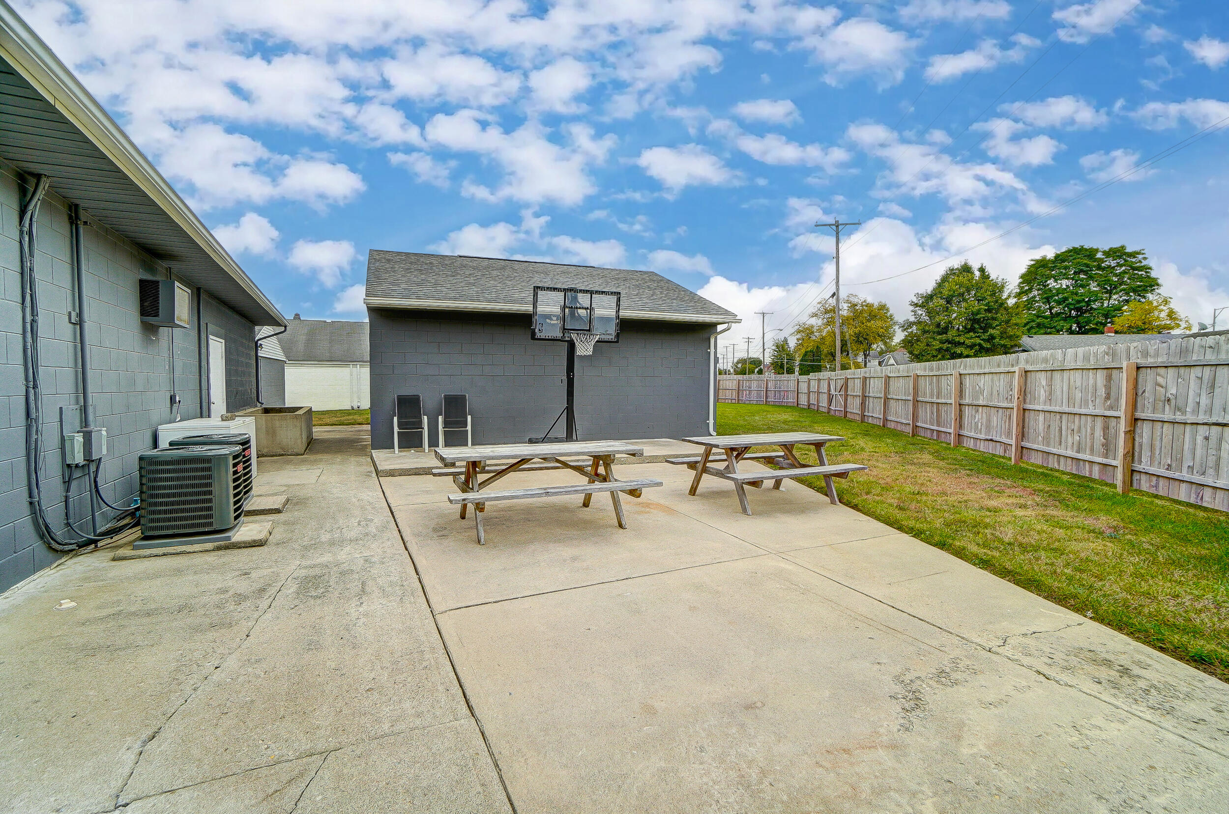 1815 Columbus Avenue, Springfield, Ohio 45503