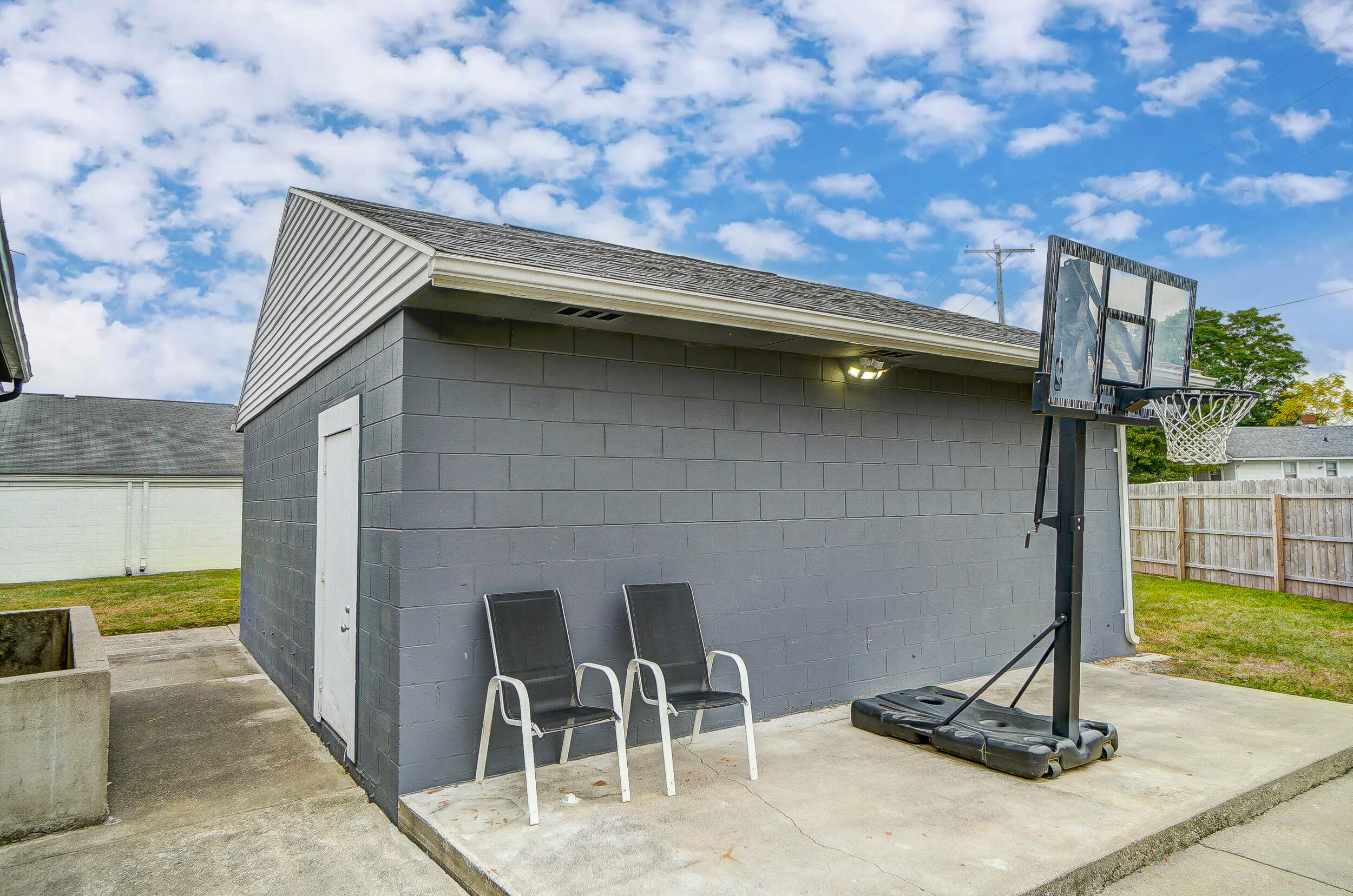 1815 Columbus Avenue, Springfield, Ohio 45503