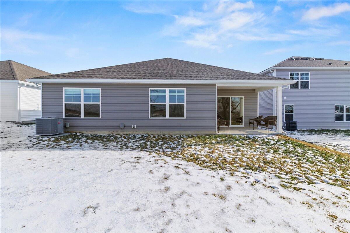 1017 Sherwood, Bellefontaine, Ohio 43311