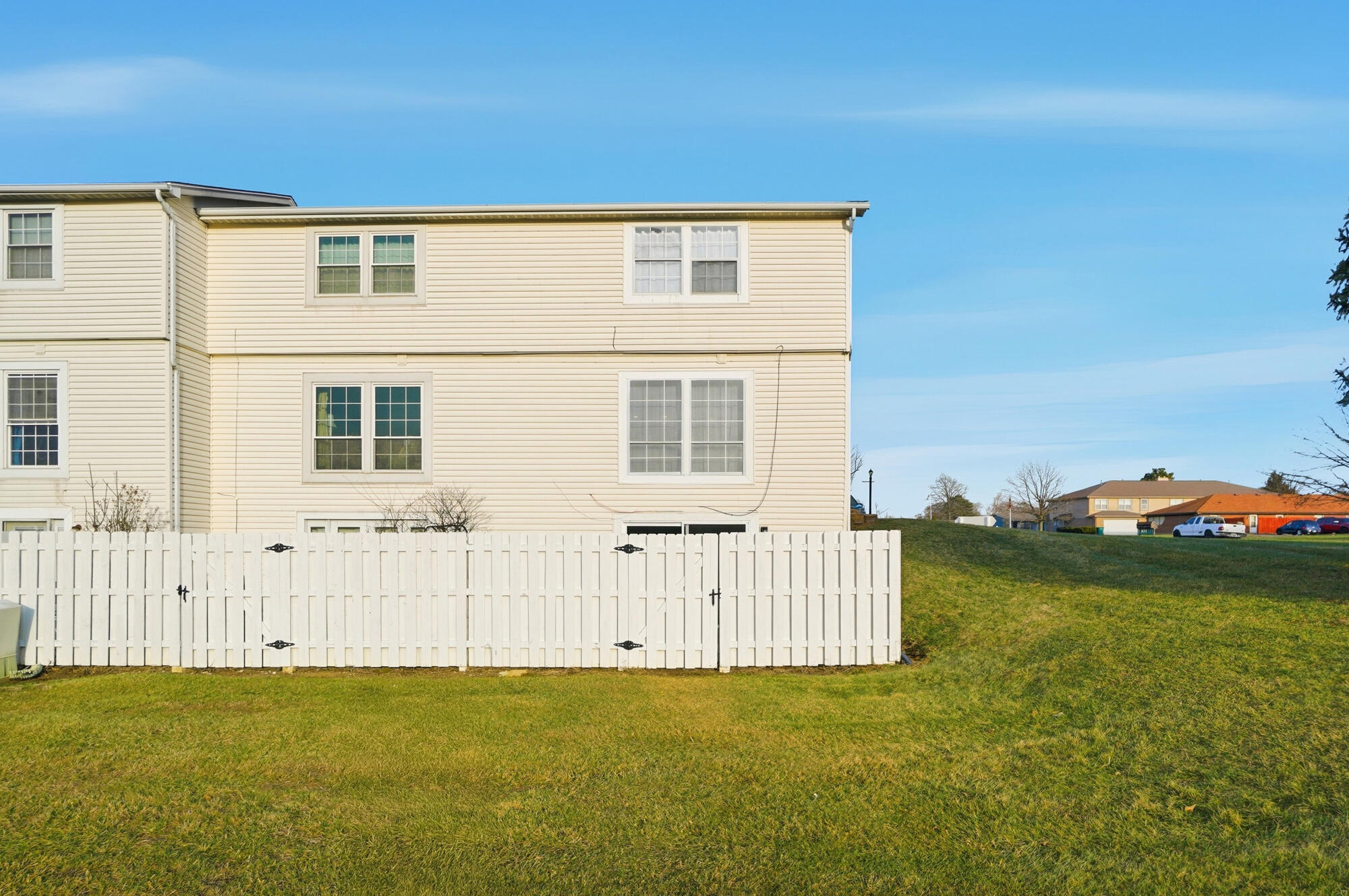 8395 Hawks Nest Court, Dayton, Ohio 45458