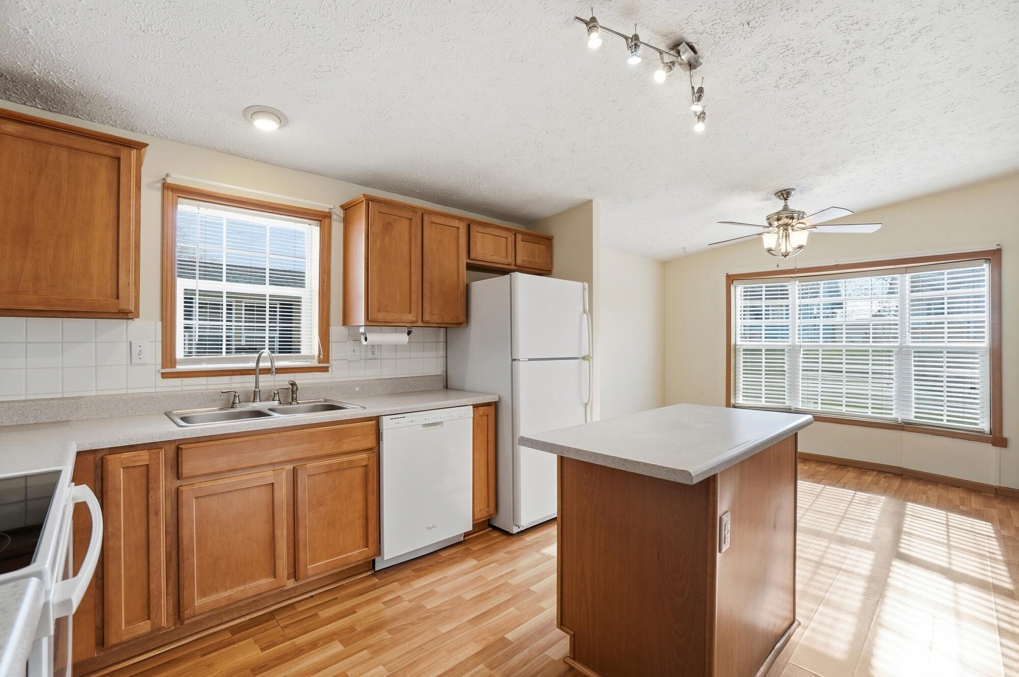 1810 Summit Street, Springfield, Ohio 45503