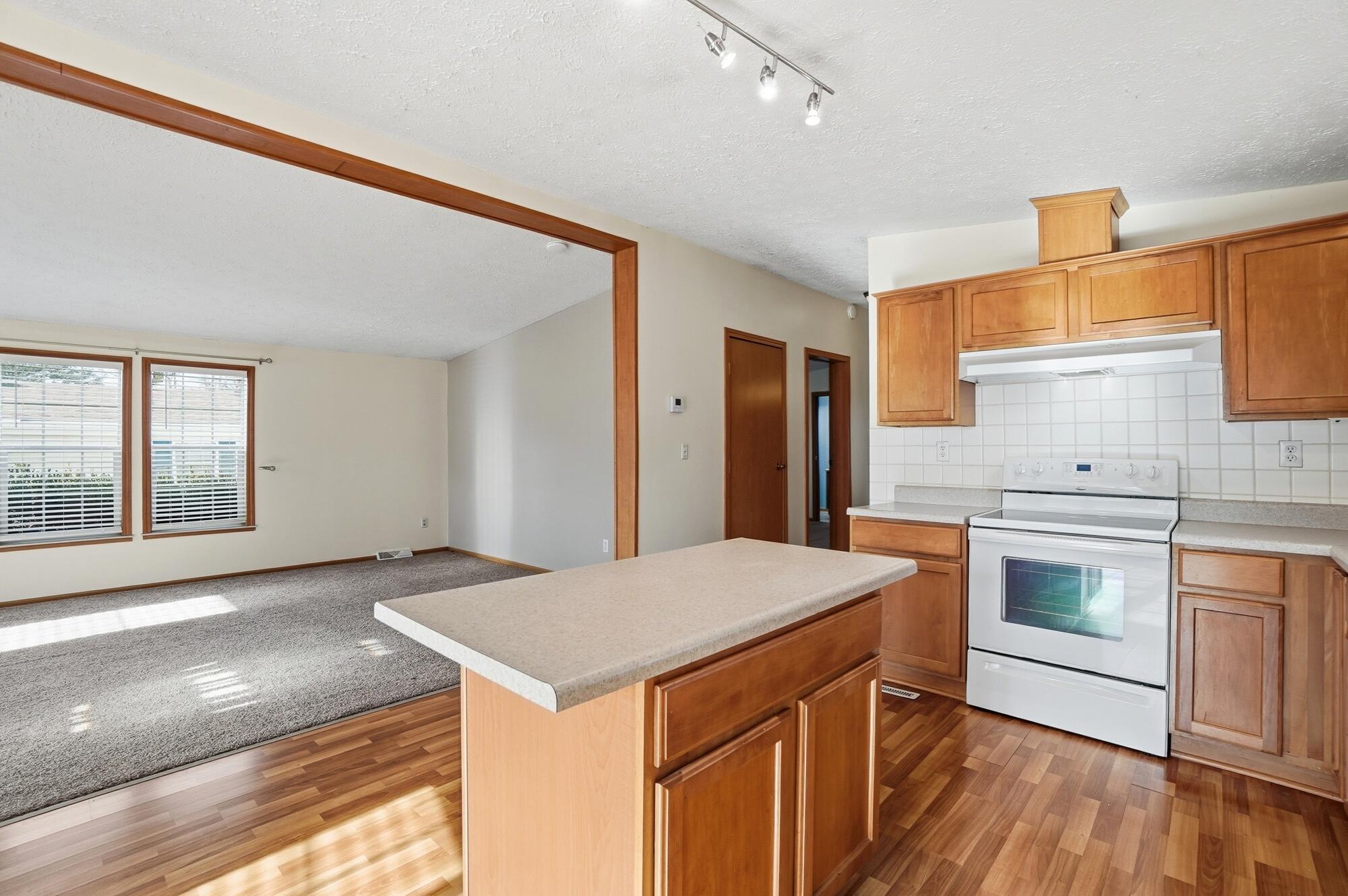 1810 Summit Street, Springfield, Ohio 45503