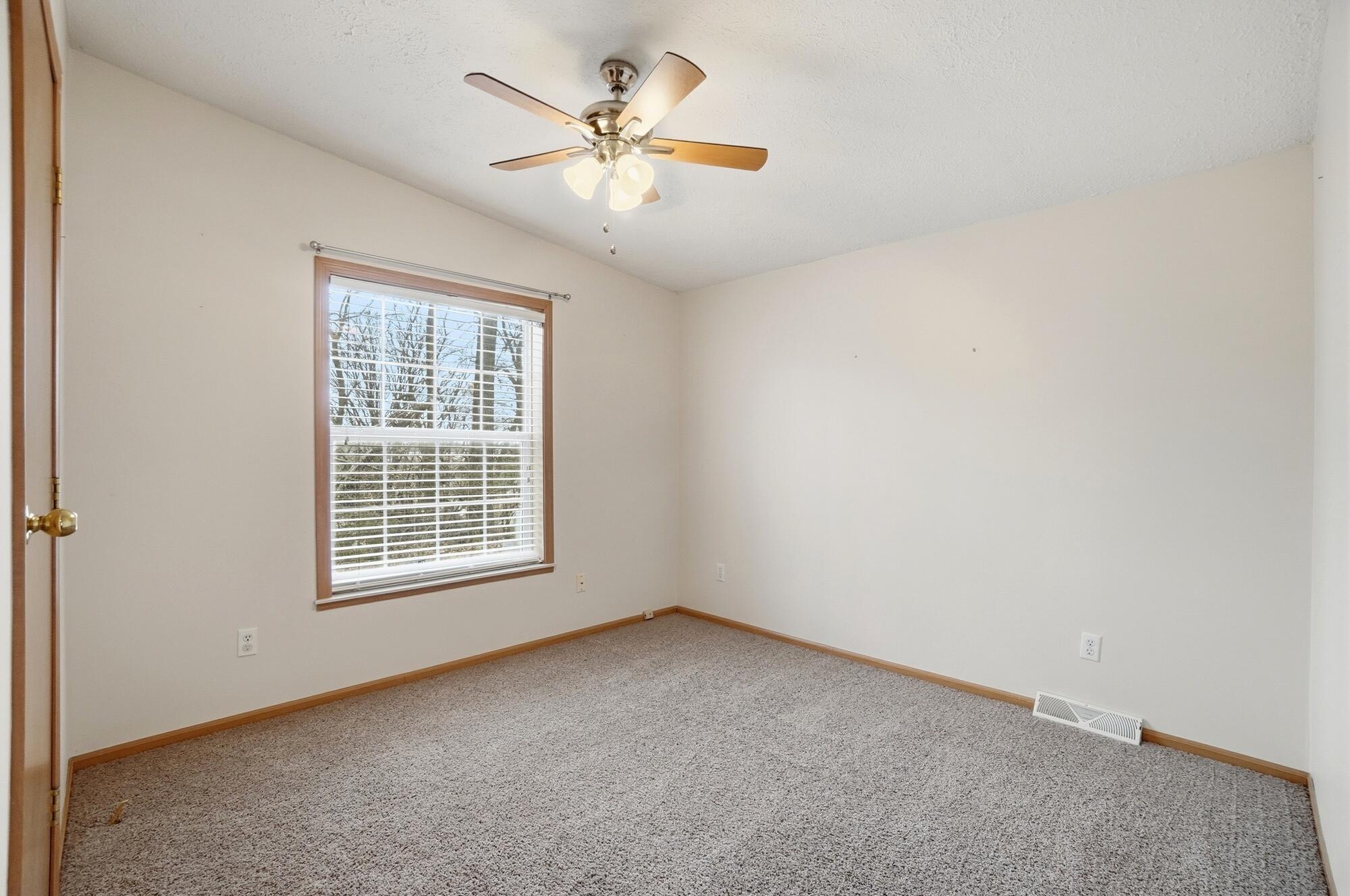 1810 Summit Street, Springfield, Ohio 45503