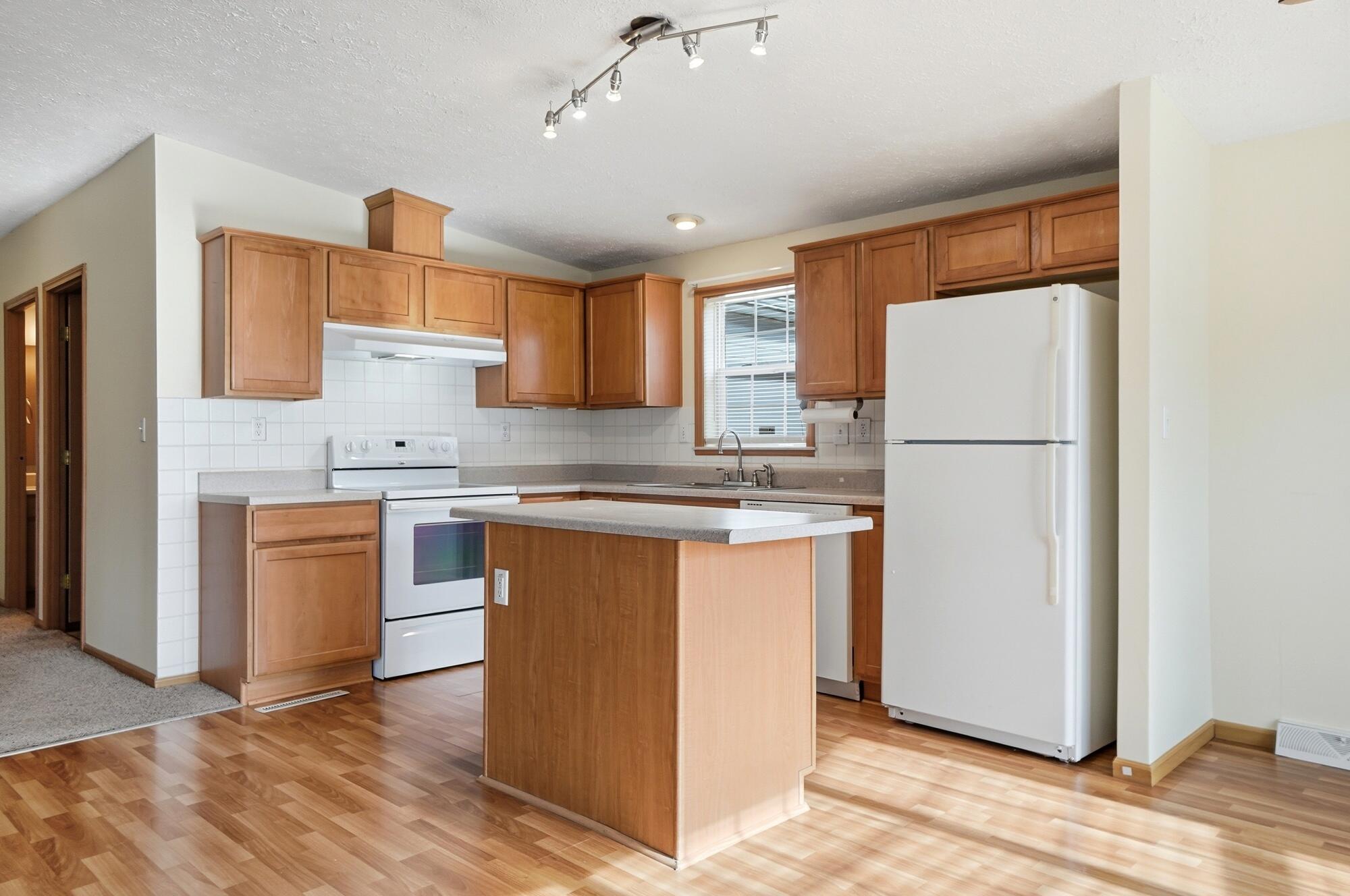 1810 Summit Street, Springfield, Ohio 45503