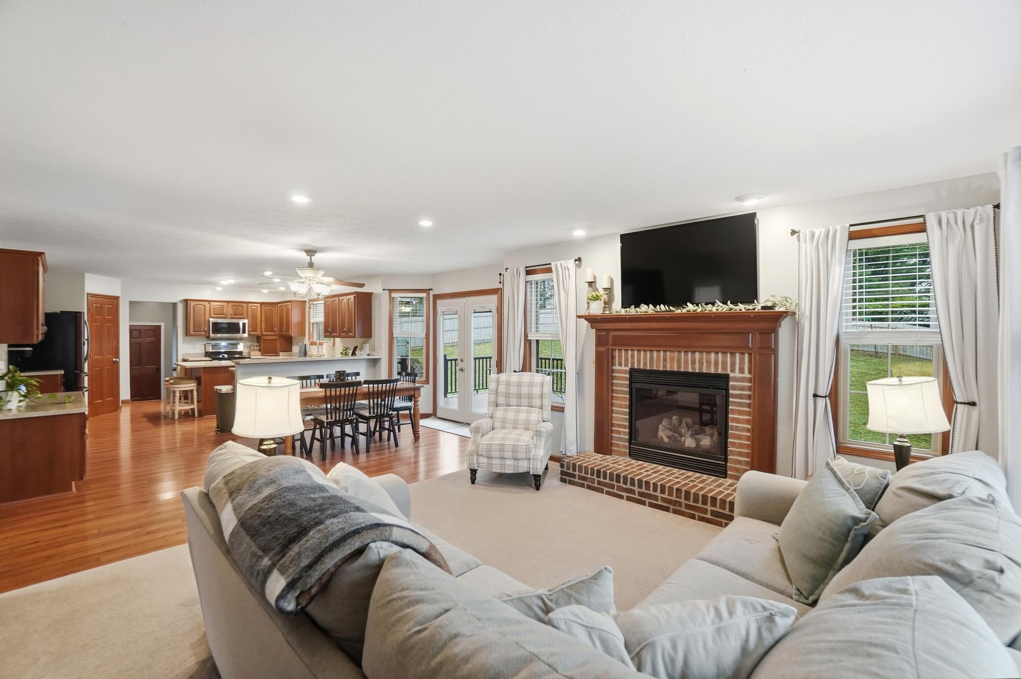 465 Carillion Drive, Springfield, Ohio 45503