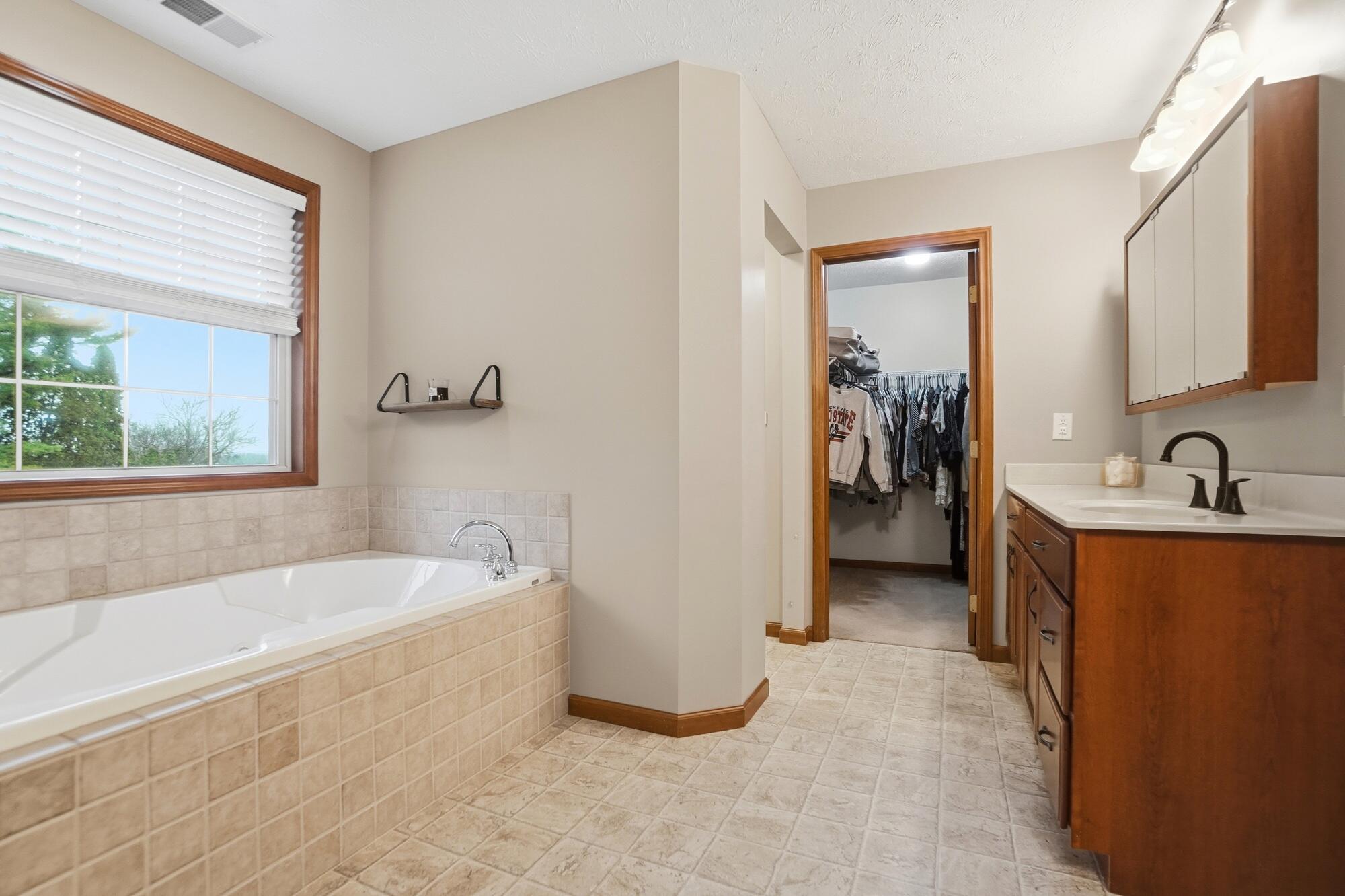 465 Carillion Drive, Springfield, Ohio 45503