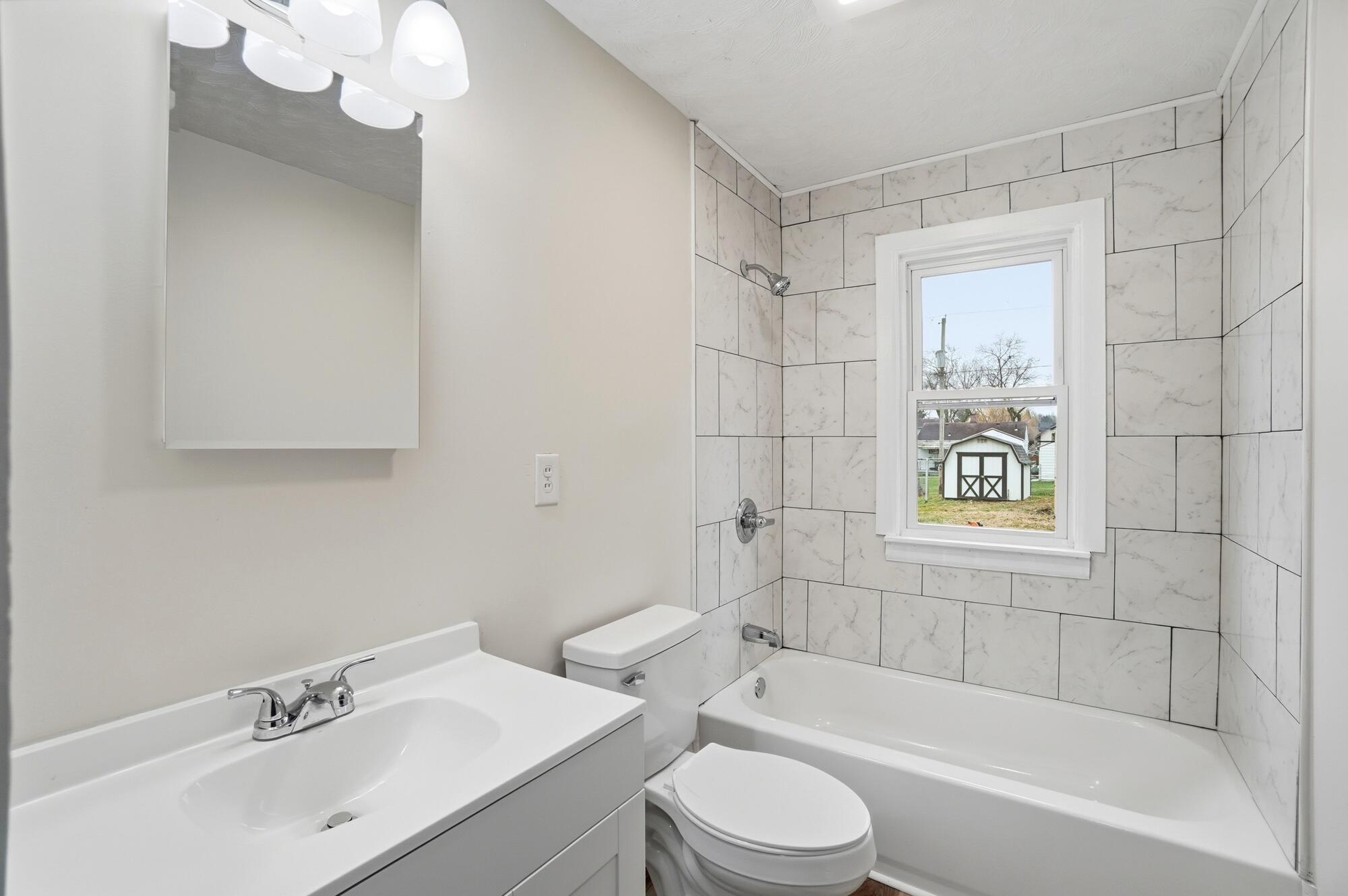 1915 Kenwood Avenue, Springfield, Ohio 45505