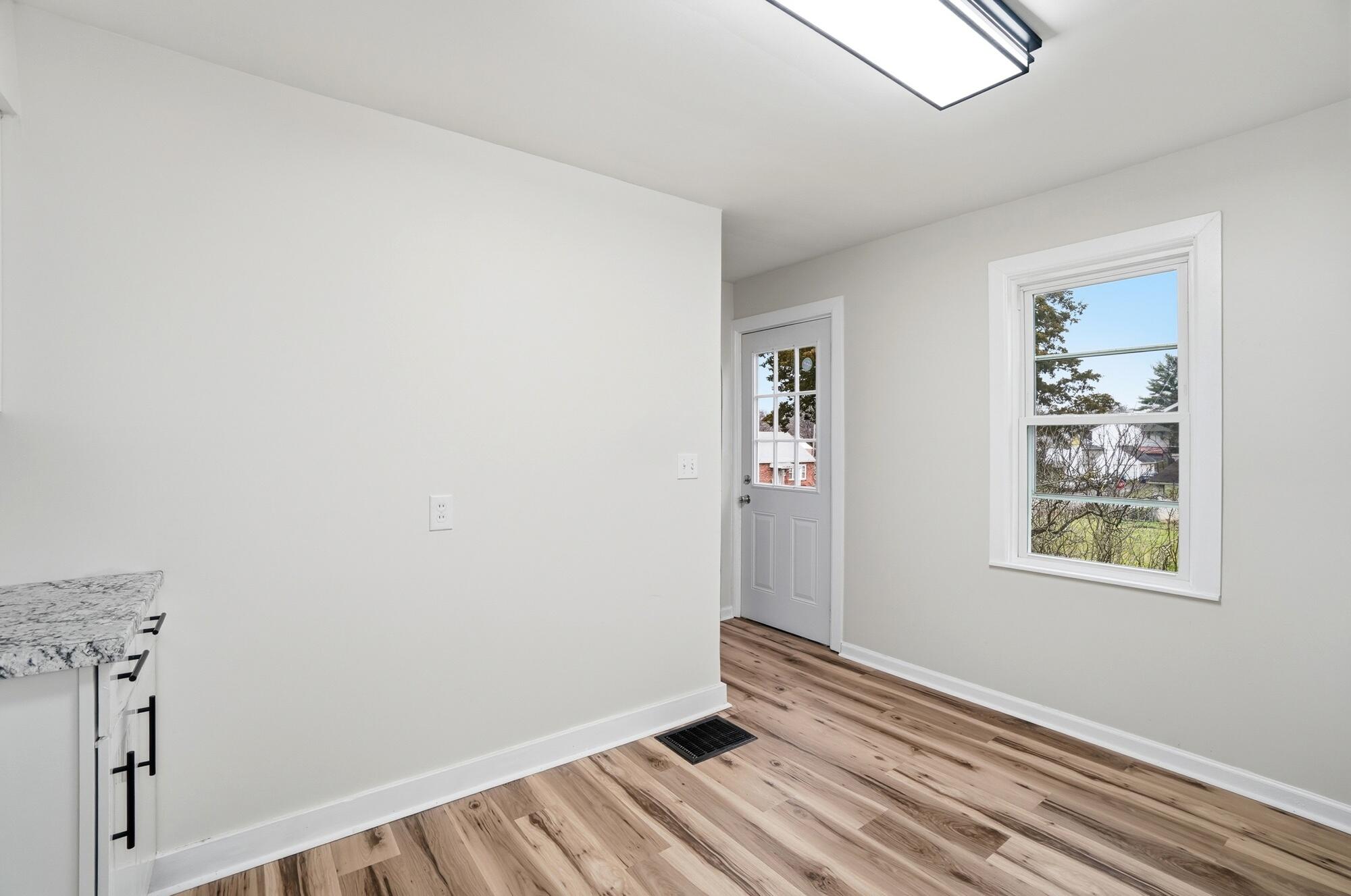 1915 Kenwood Avenue, Springfield, Ohio 45505