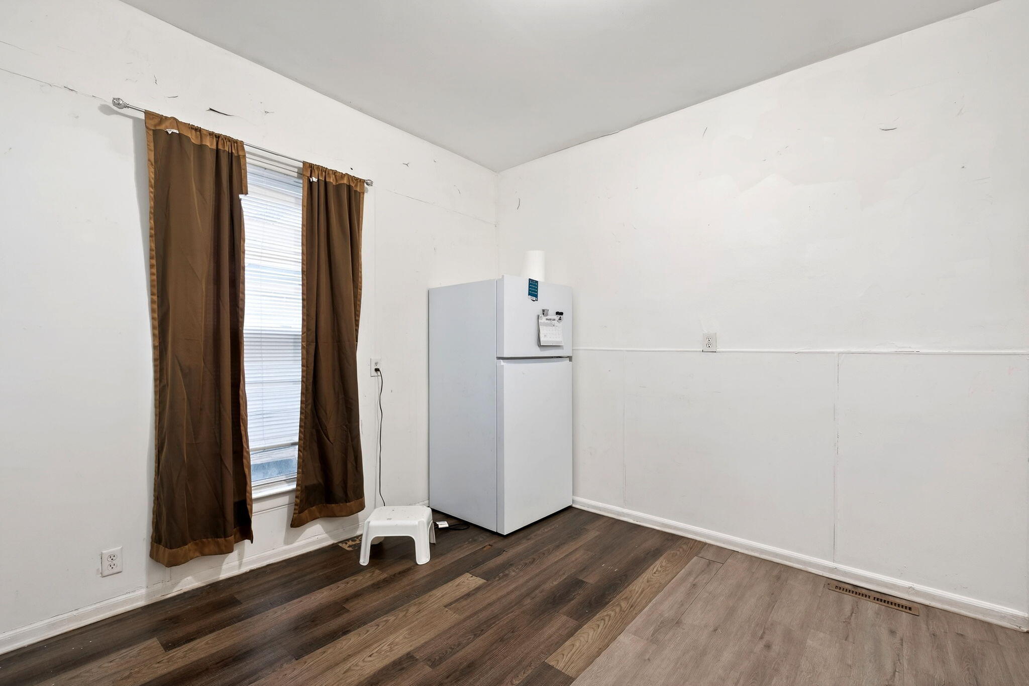 1202 Clifton Avenue, Springfield, Ohio 45505