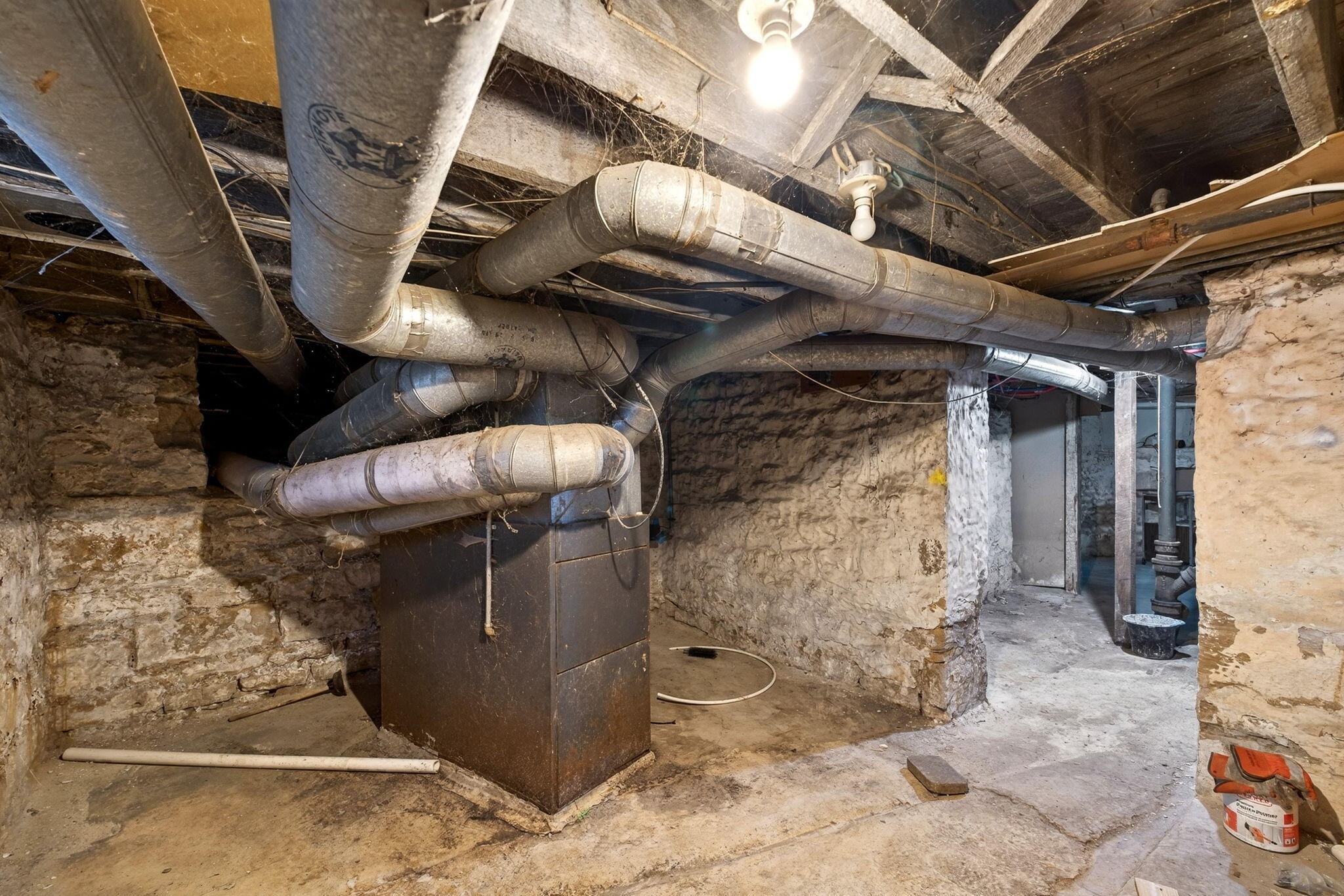 1202 Clifton Avenue, Springfield, Ohio 45505