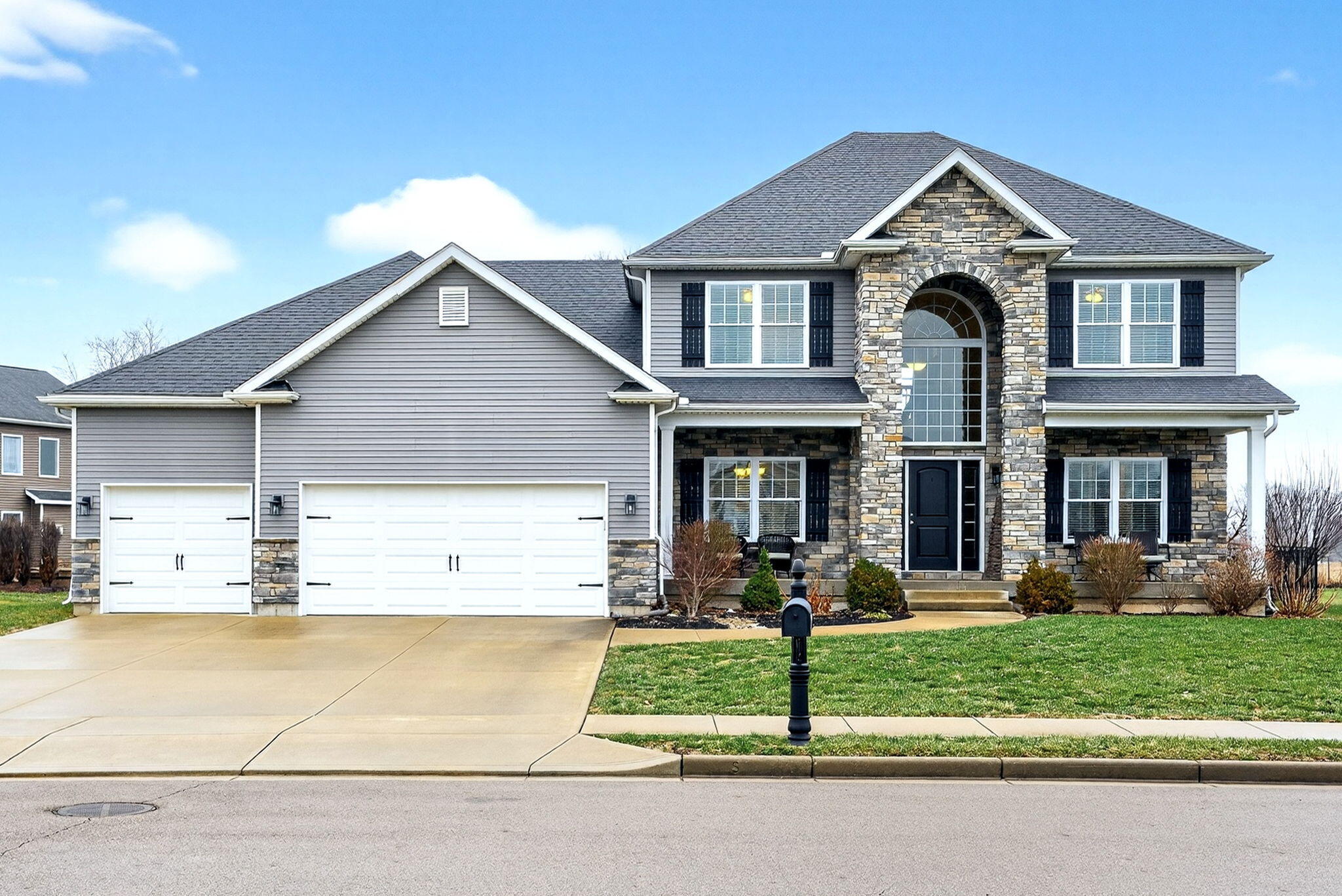 1008 Haverhill Drive, Troy, Ohio 45373