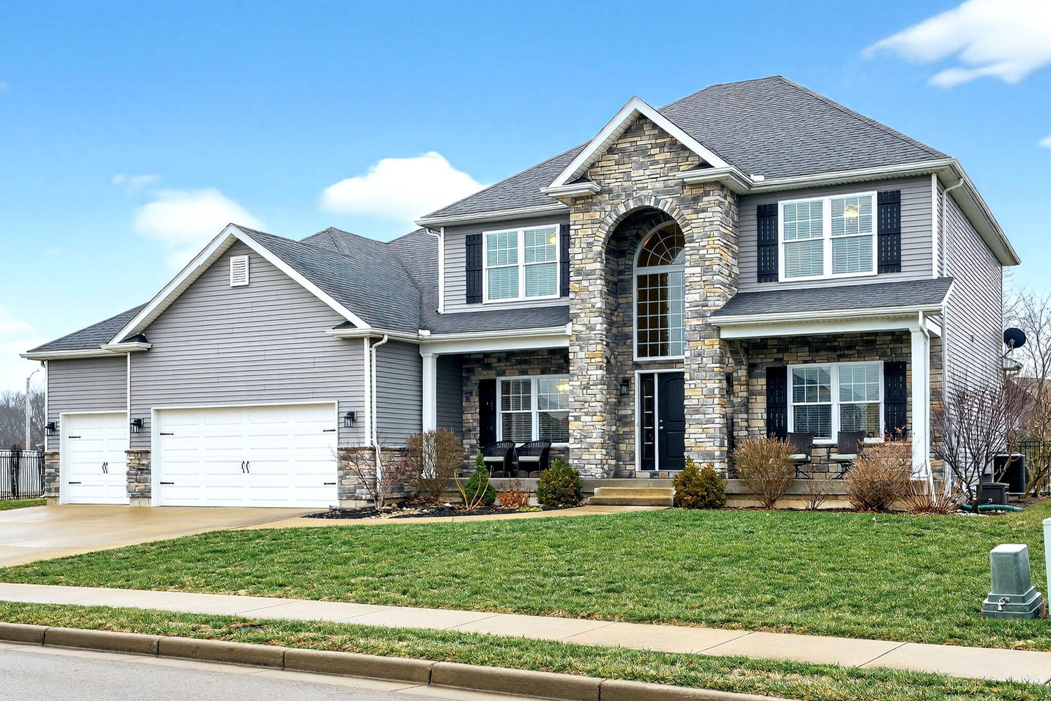 1008 Haverhill Drive, Troy, Ohio 45373