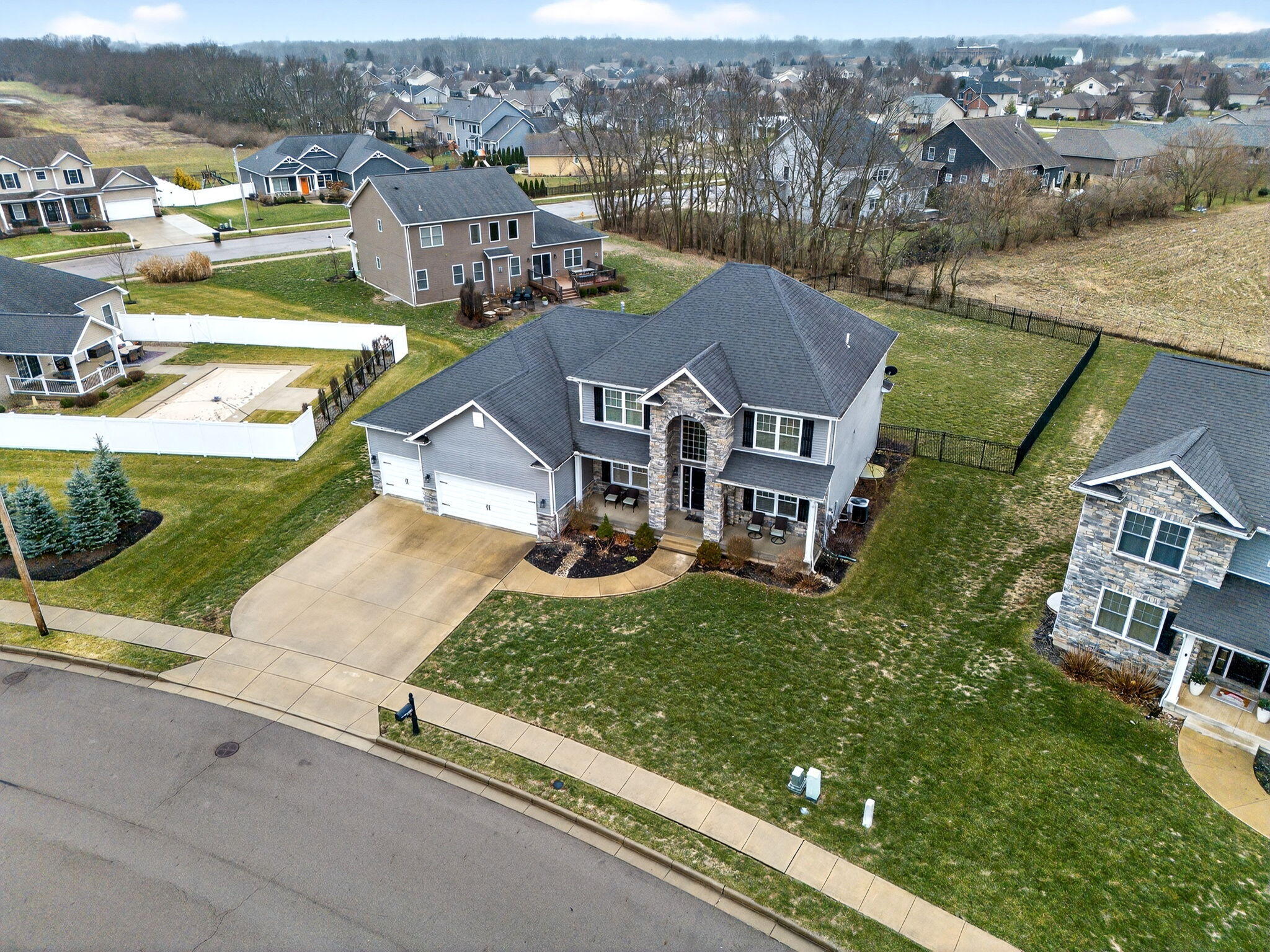 1008 Haverhill Drive, Troy, Ohio 45373