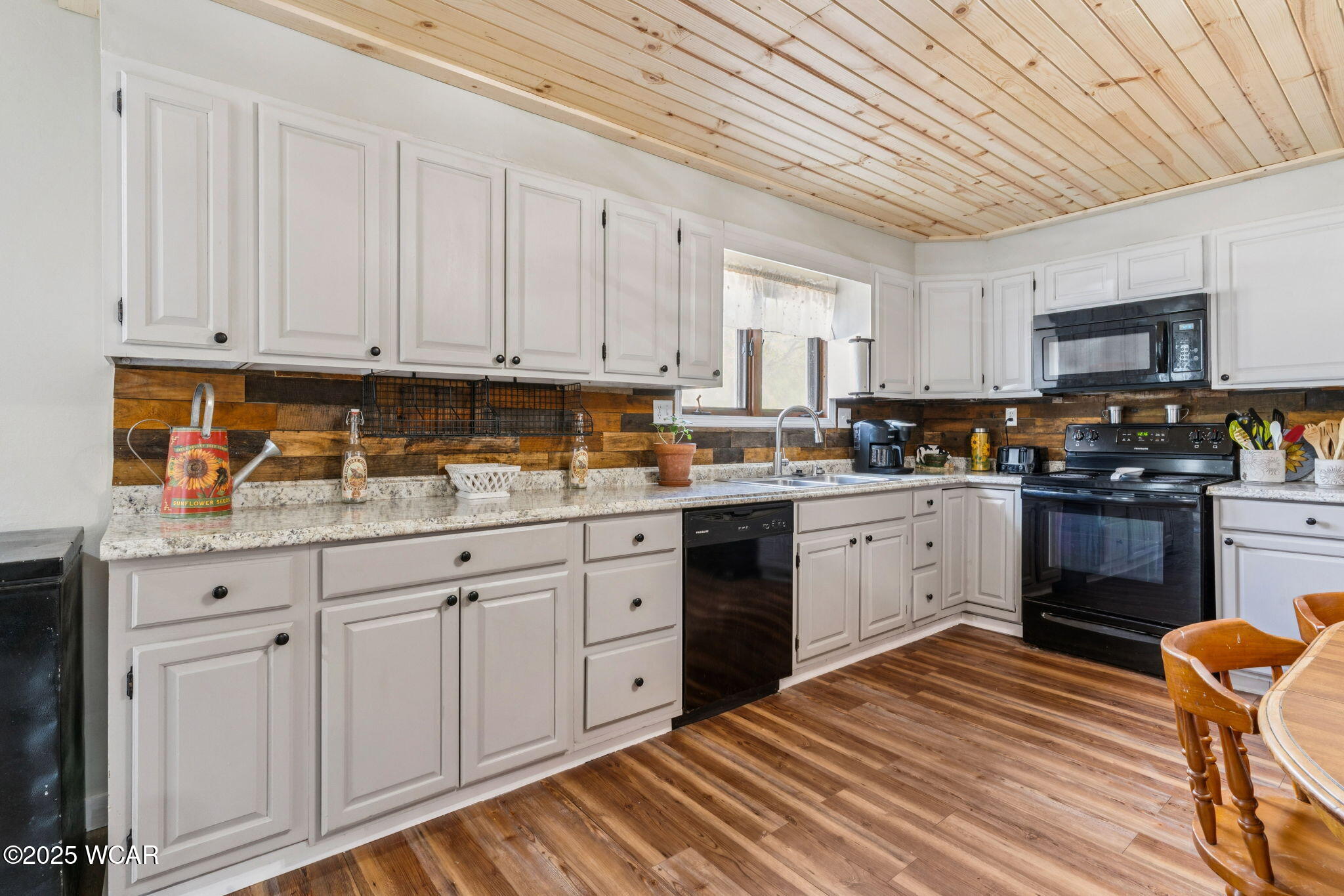 289 E Center St. Street, West Mansfield, Ohio