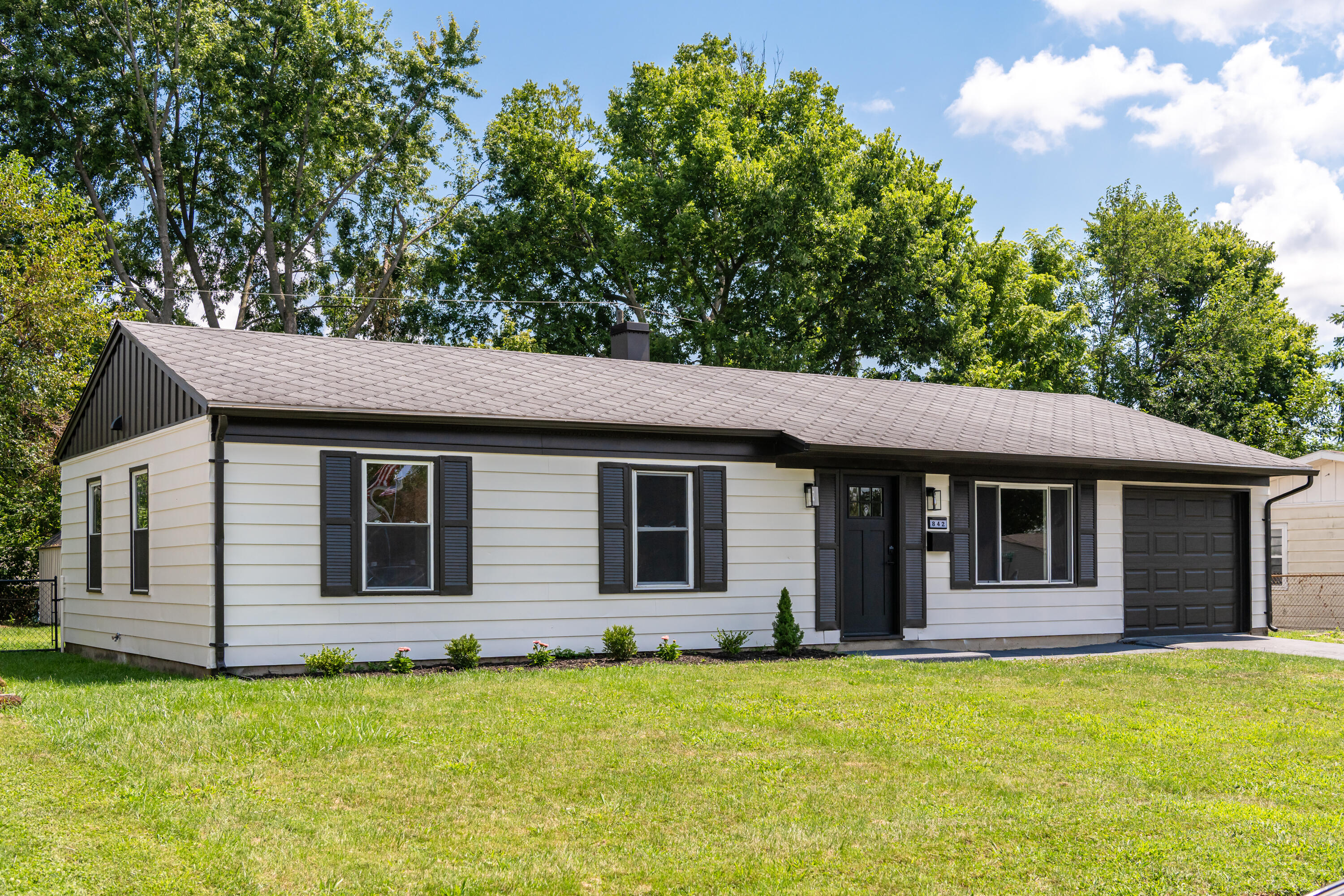 842 Edgewick Road, New Carlisle, Ohio 45344