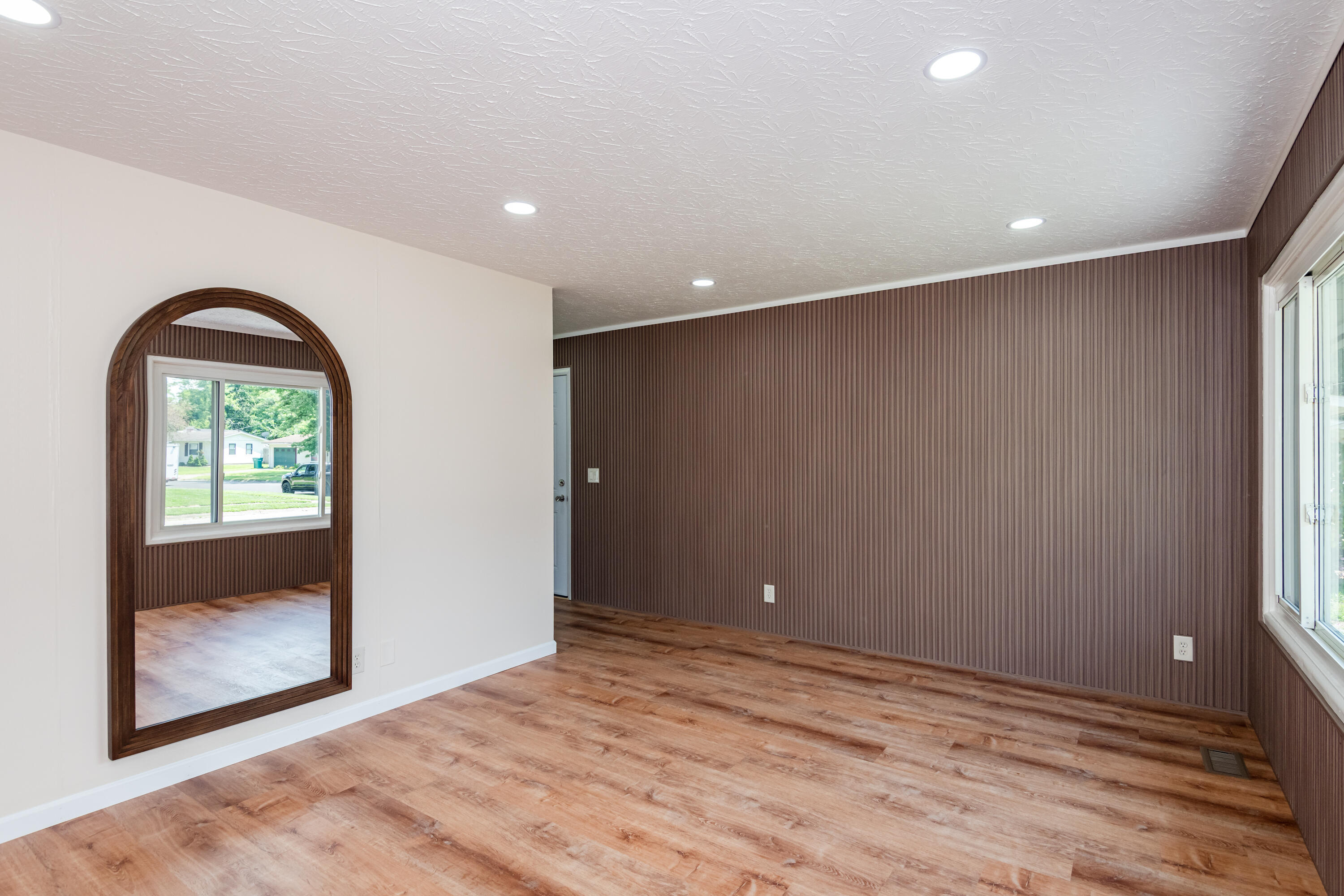 842 Edgewick Road, New Carlisle, Ohio 45344