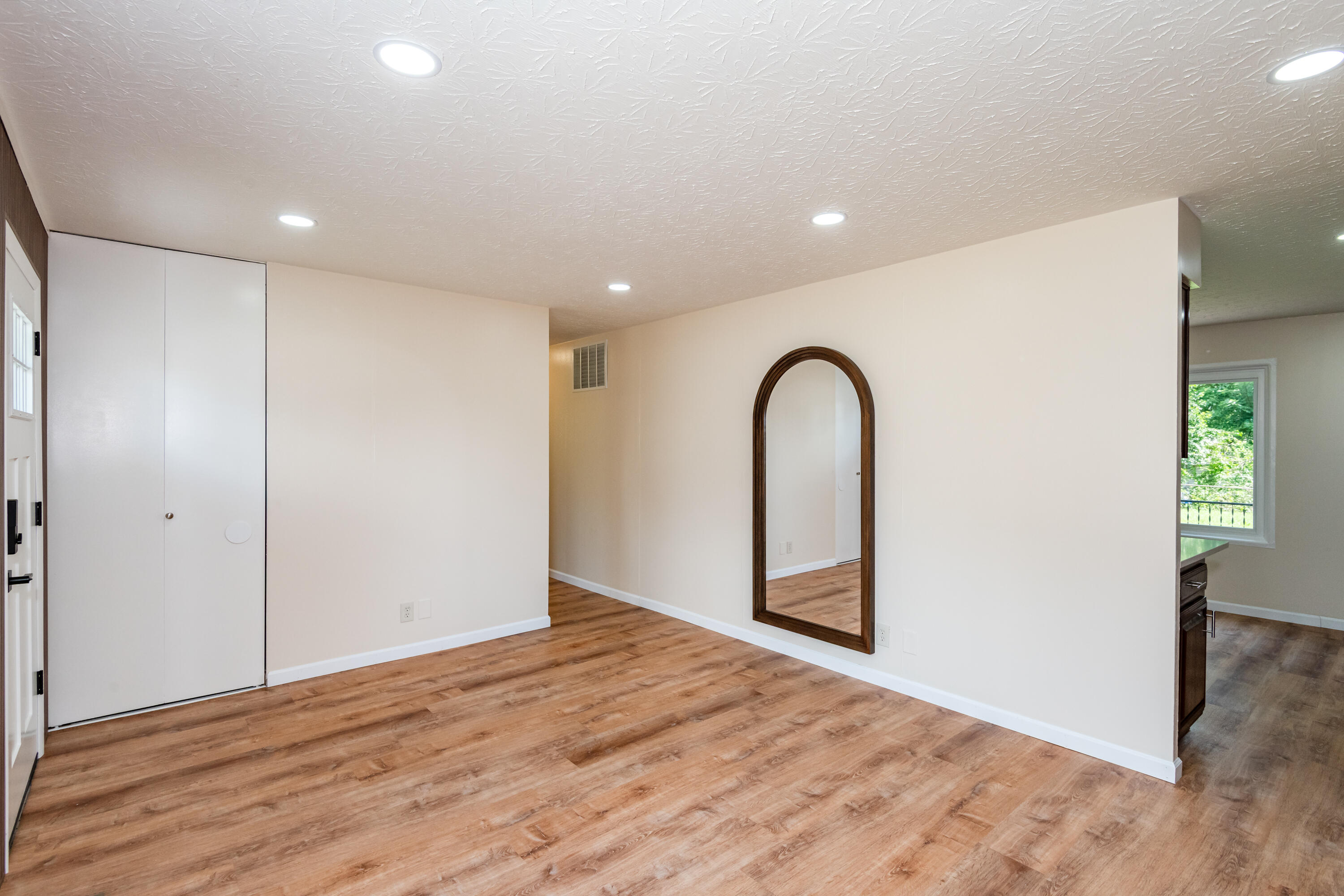 842 Edgewick Road, New Carlisle, Ohio 45344