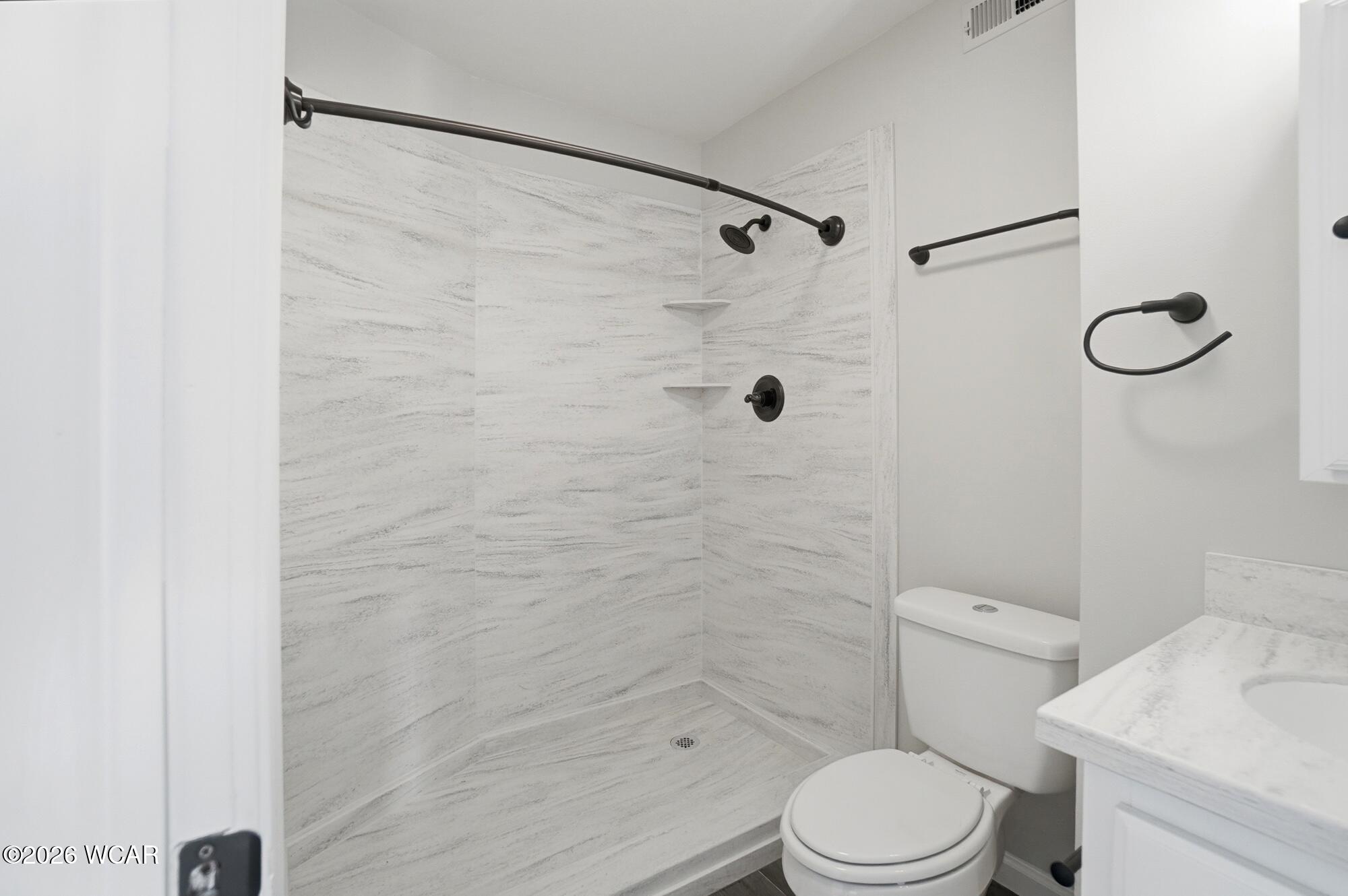 108 Valley Way, Lima, Ohio