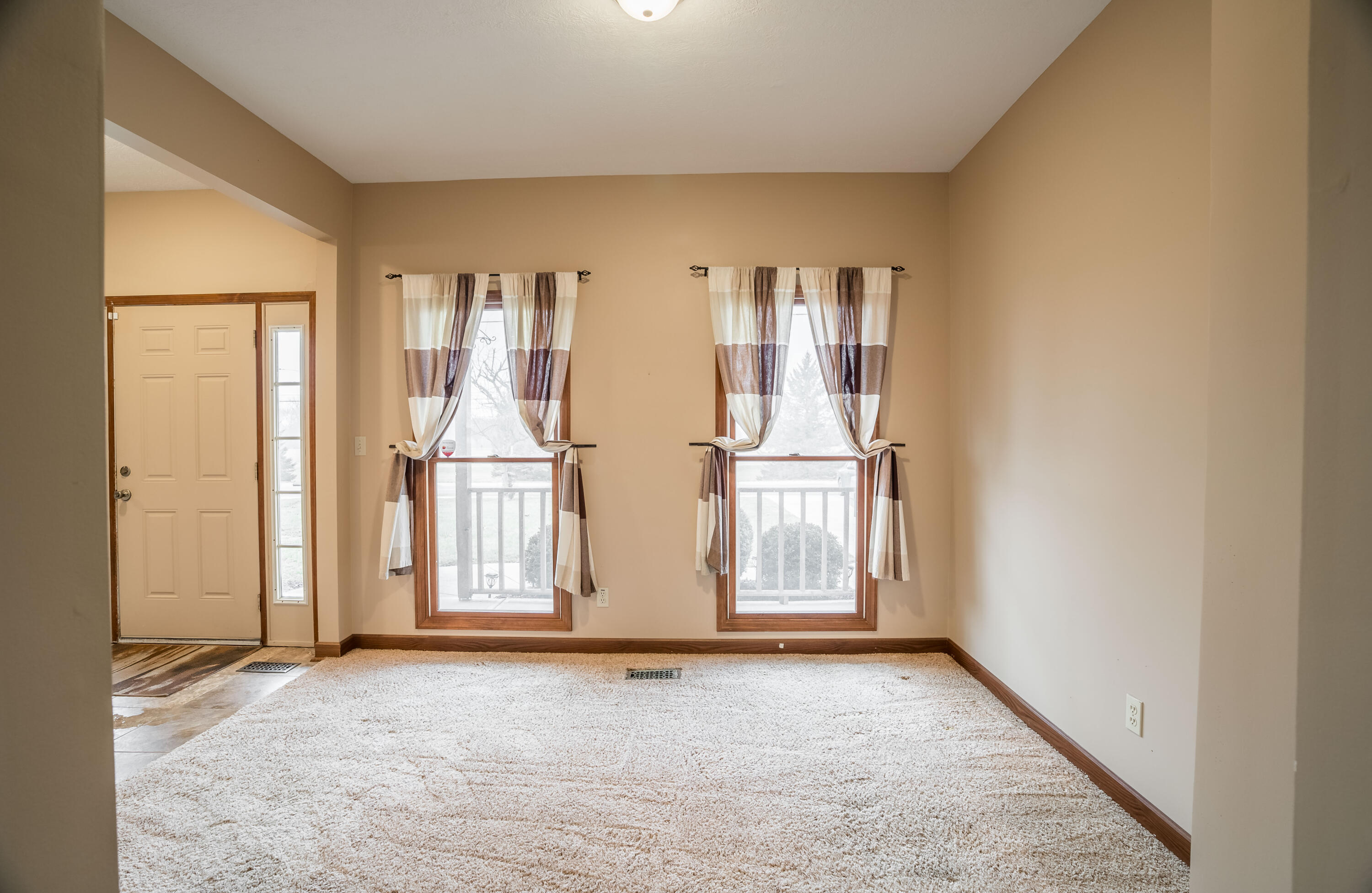 283 Riverside Drive, Troy, Ohio 45373