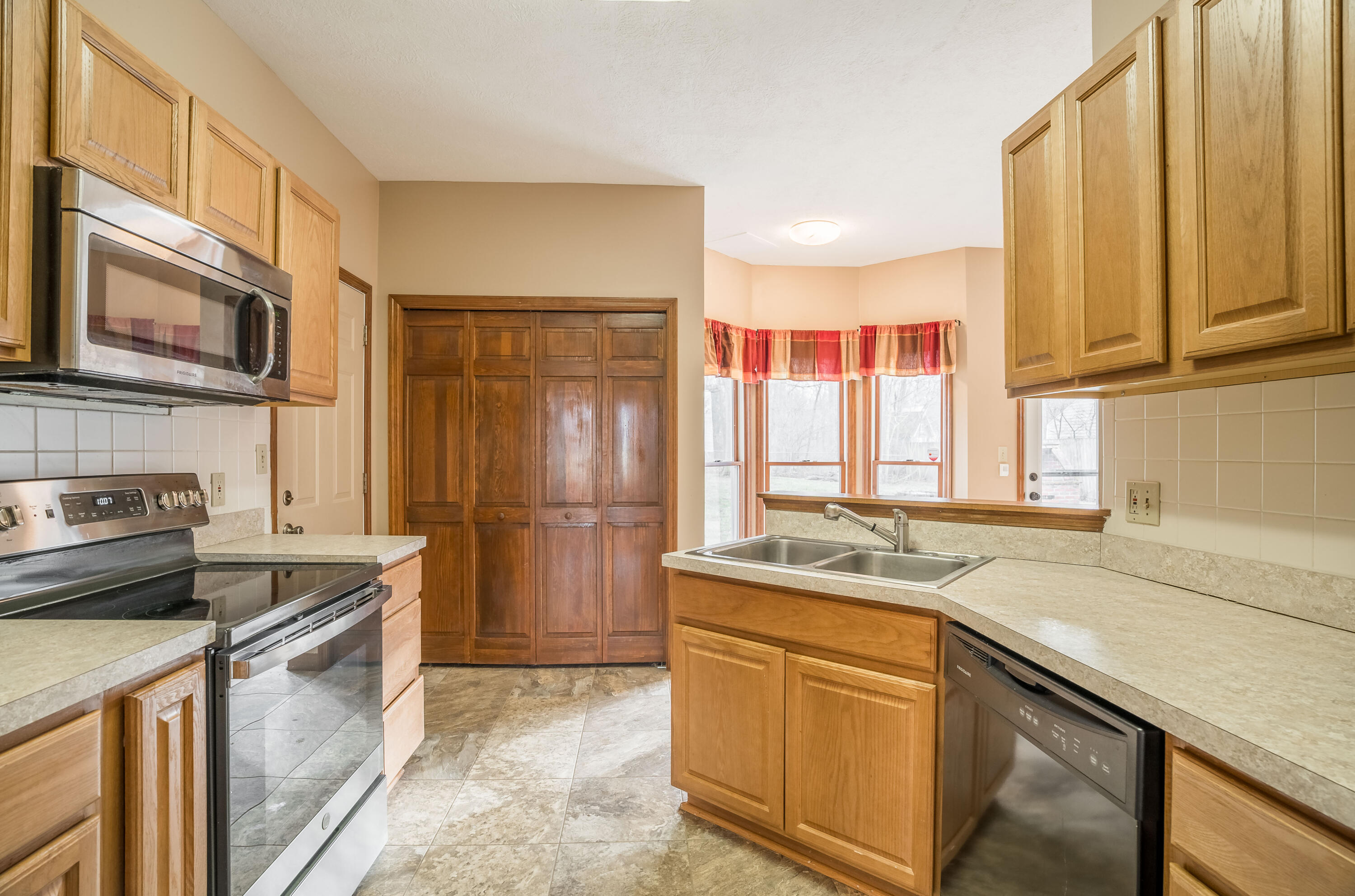 283 Riverside Drive, Troy, Ohio 45373