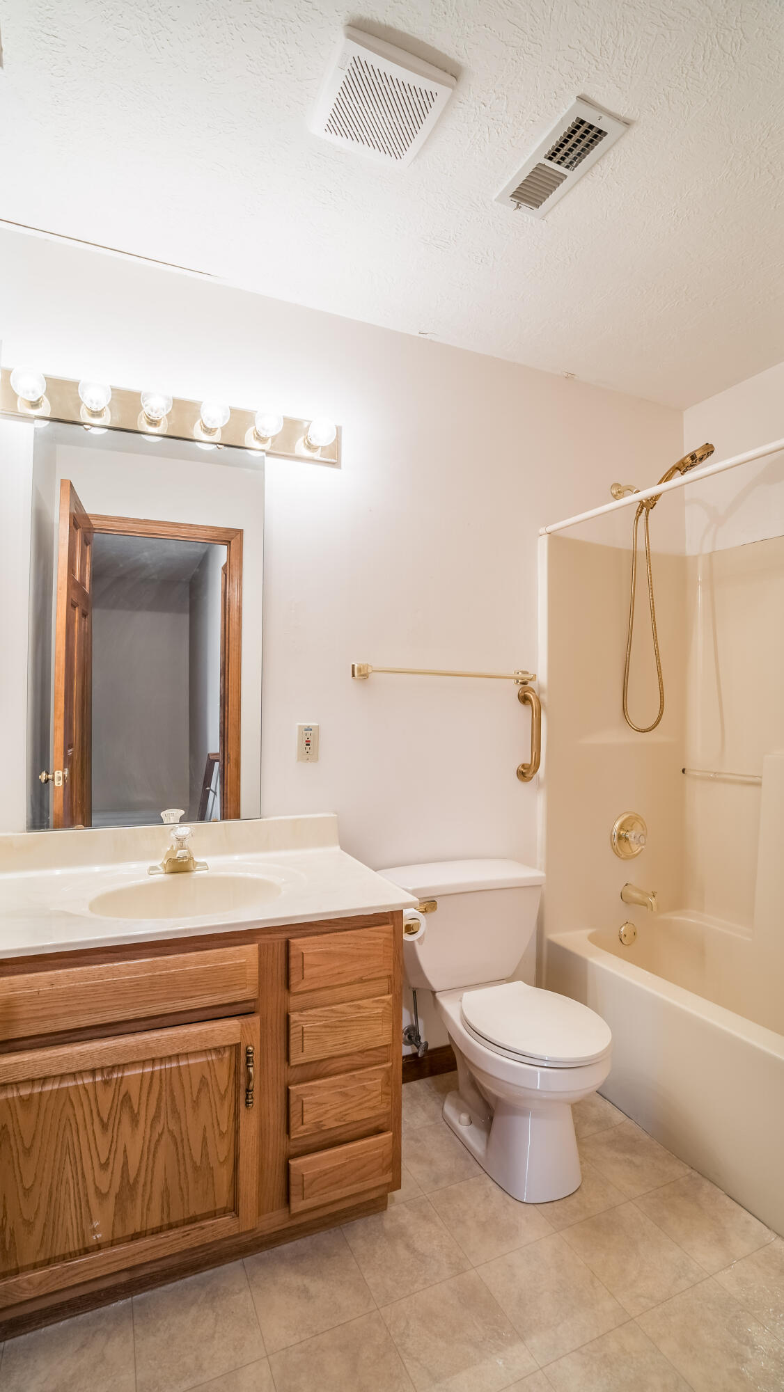 283 Riverside Drive, Troy, Ohio 45373