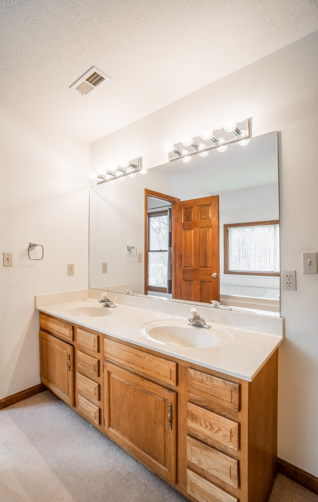 283 Riverside Drive, Troy, Ohio 45373