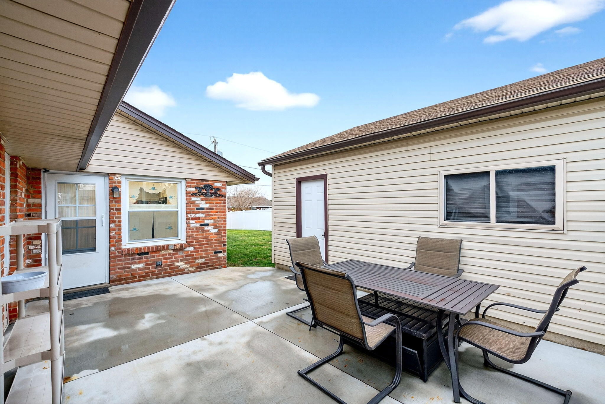 303 Smith Street, New Carlisle, Ohio 45344