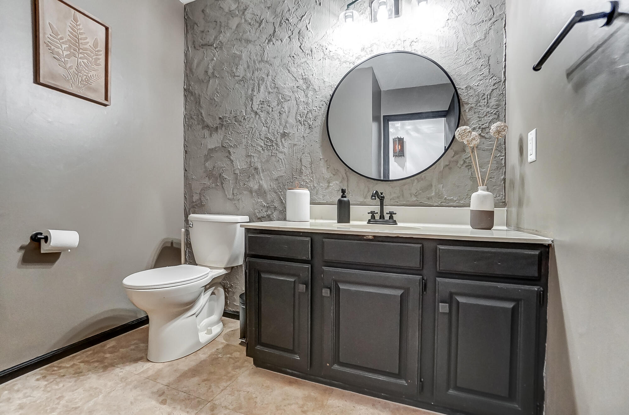 22284 State Route 198, Wapakoneta, Ohio 45895