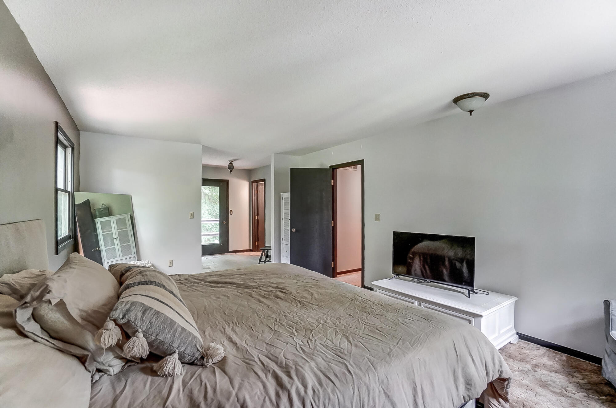 22284 State Route 198, Wapakoneta, Ohio 45895