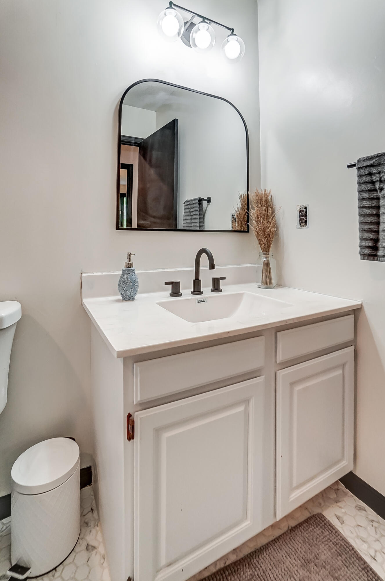 22284 State Route 198, Wapakoneta, Ohio 45895