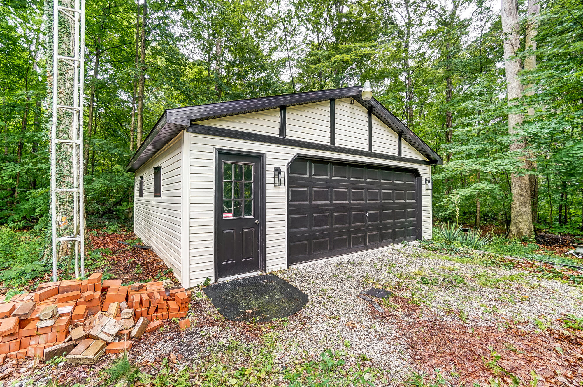 22284 State Route 198, Wapakoneta, Ohio 45895