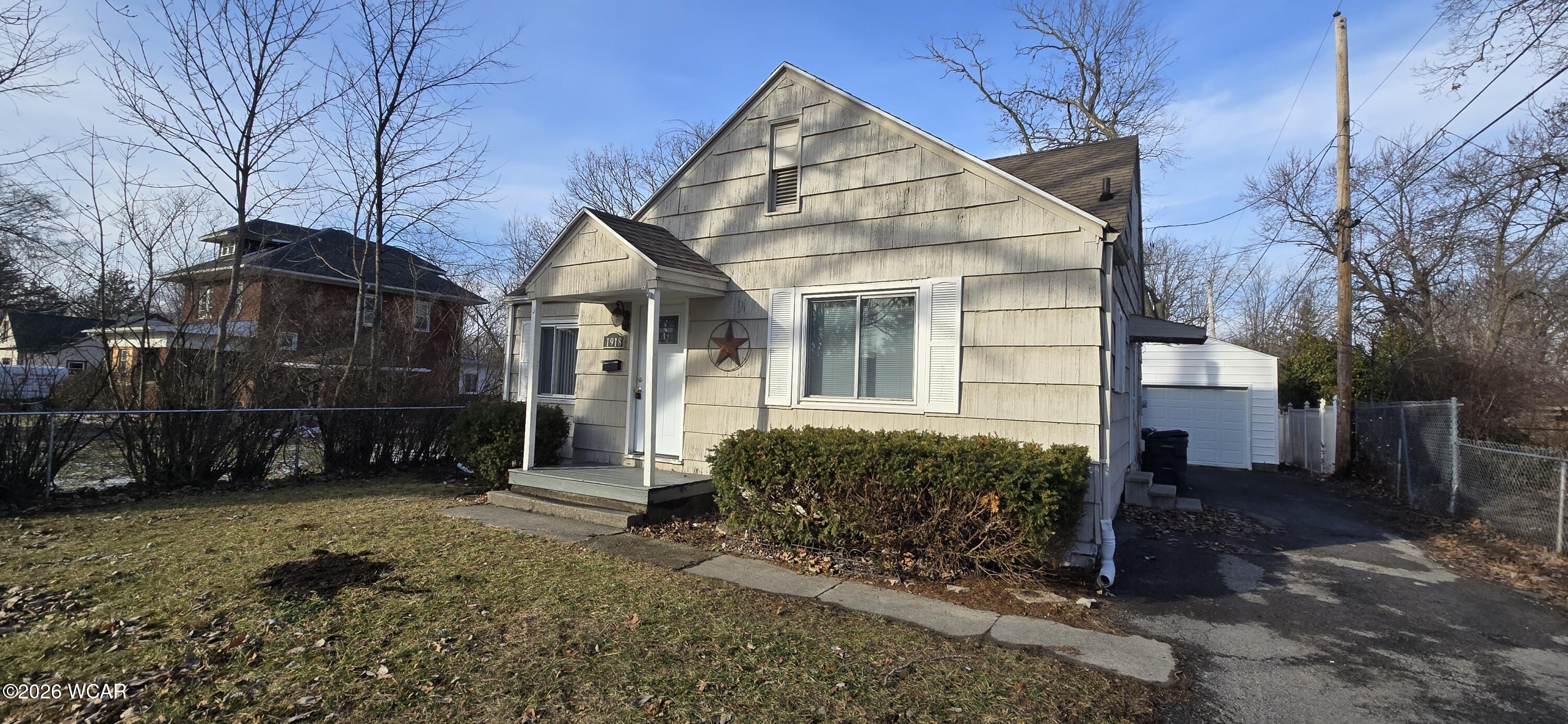 1918 Oakland Parkway, Lima, Ohio