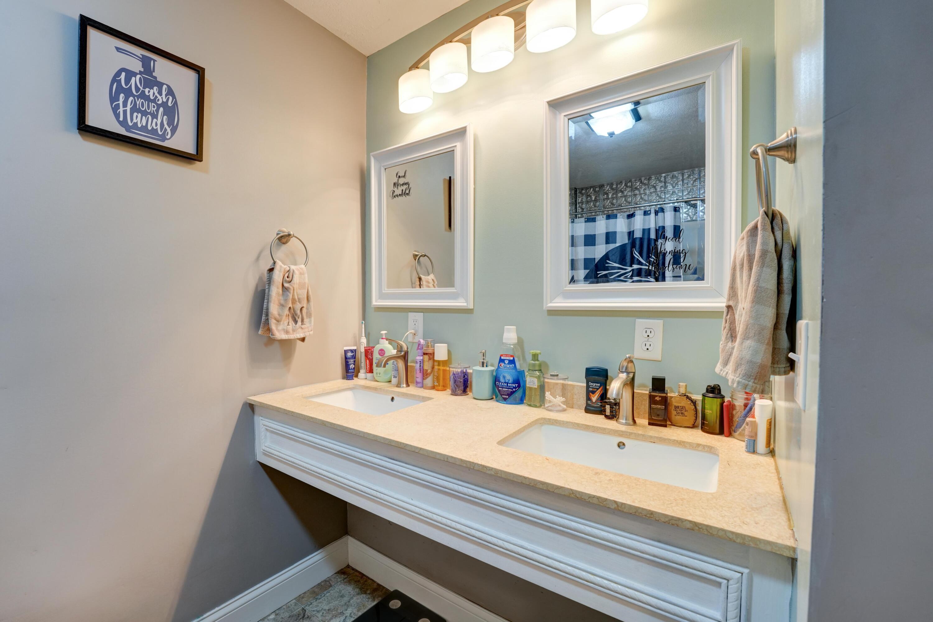 477 State Route 571, Union City, Ohio 45390