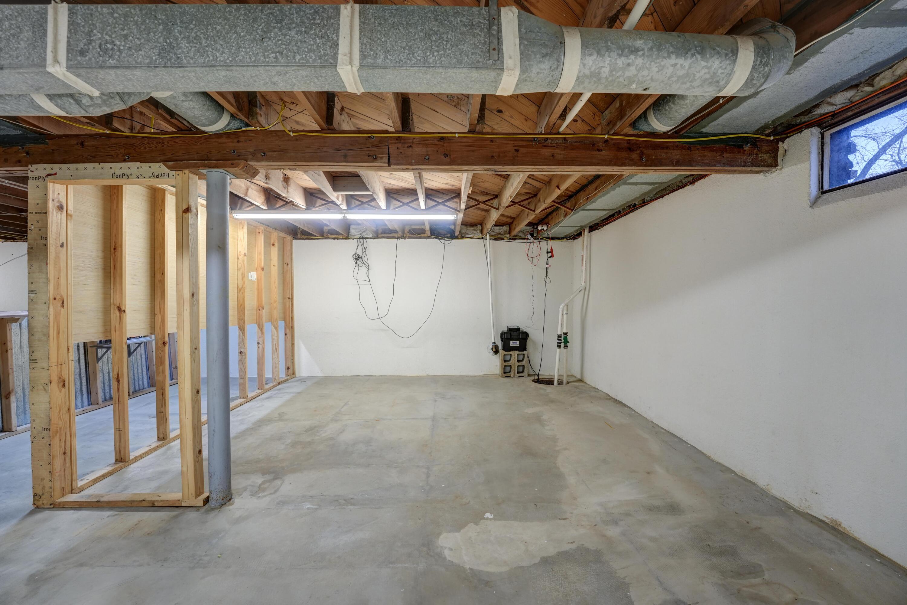 477 State Route 571, Union City, Ohio 45390