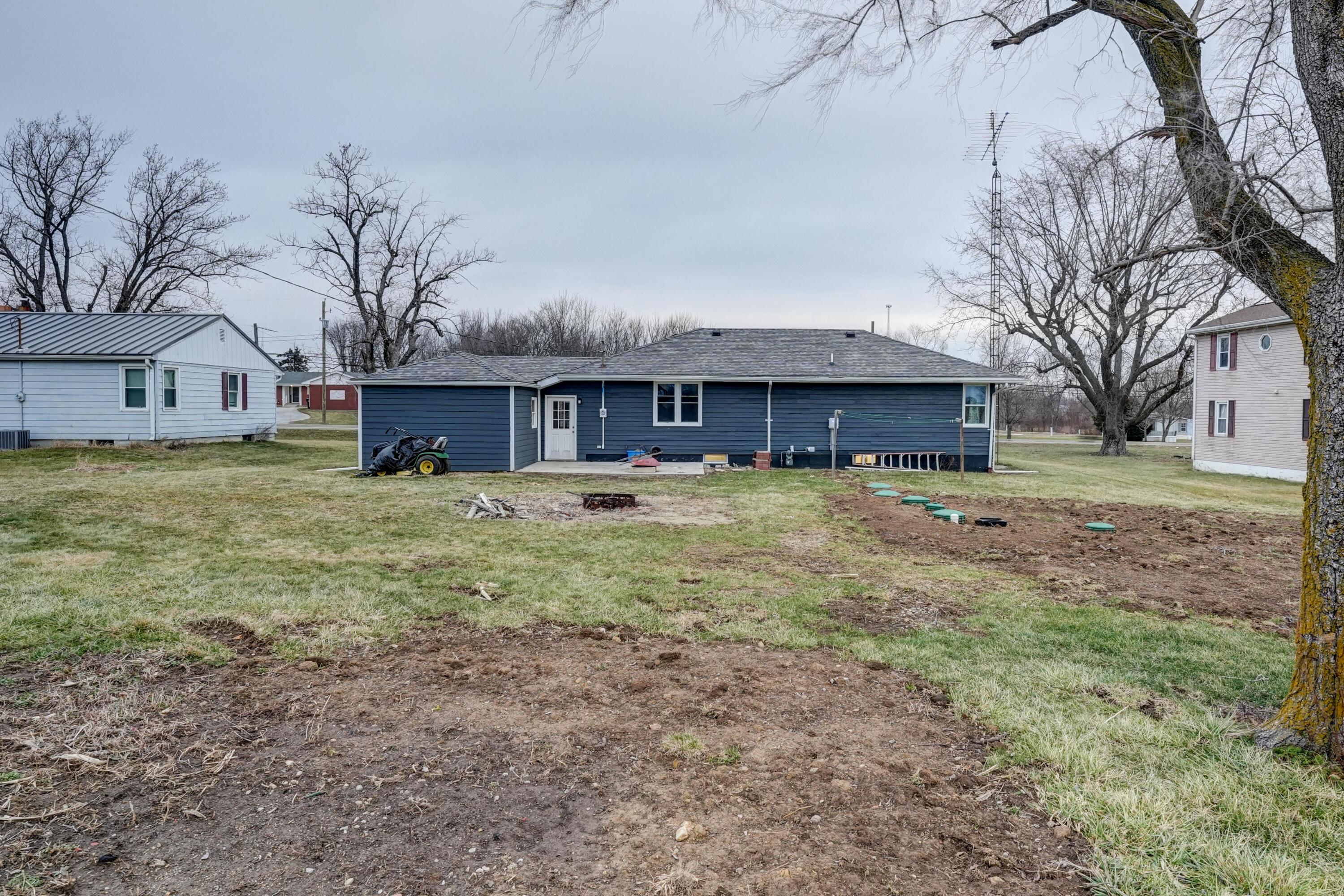 477 State Route 571, Union City, Ohio 45390