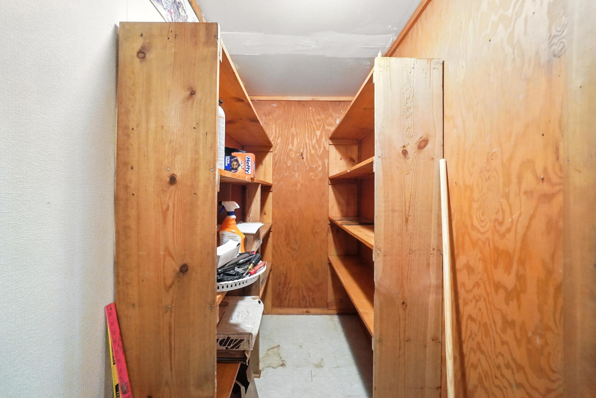 292 Main Street, London, Ohio 43140