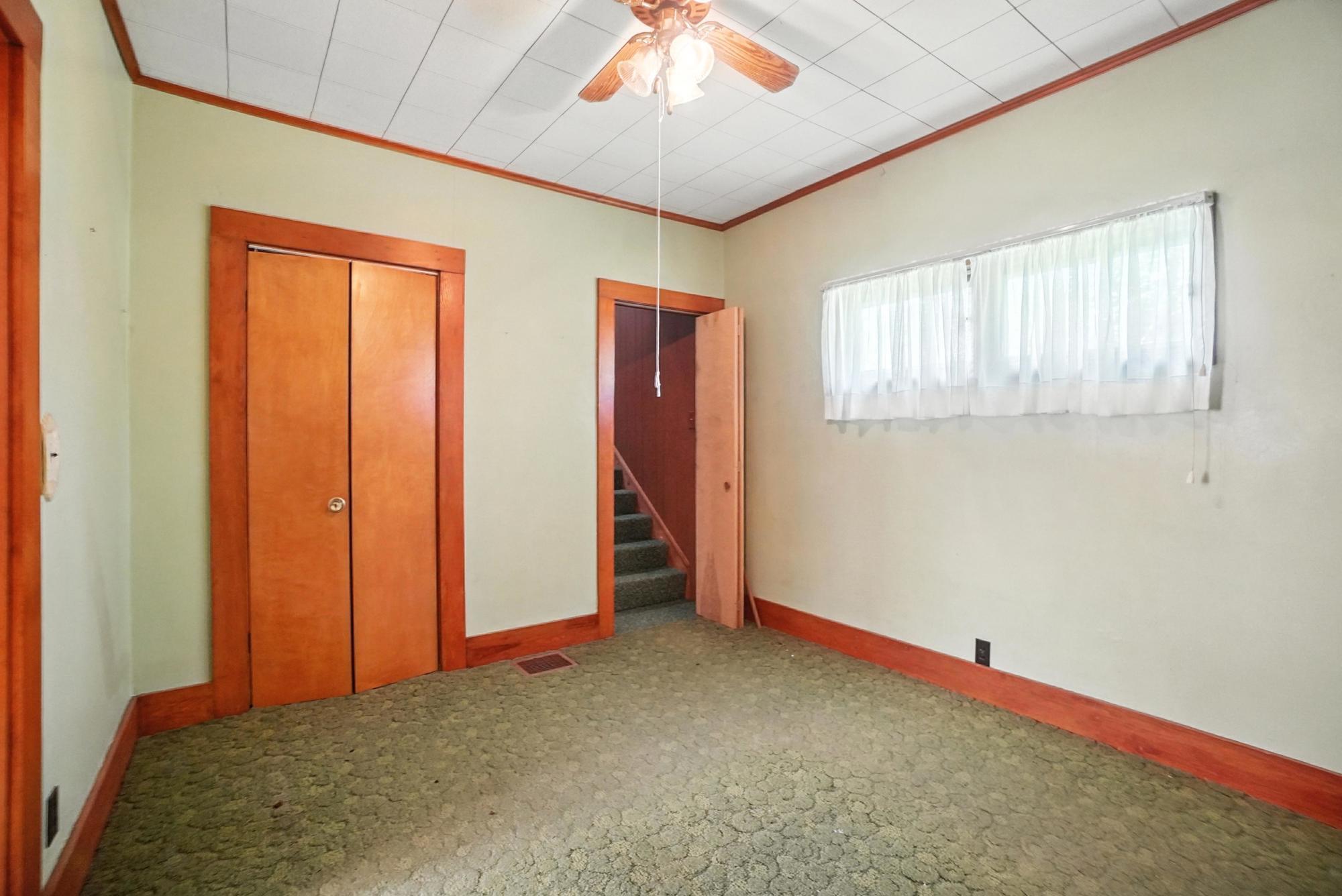 292 Main Street, London, Ohio 43140